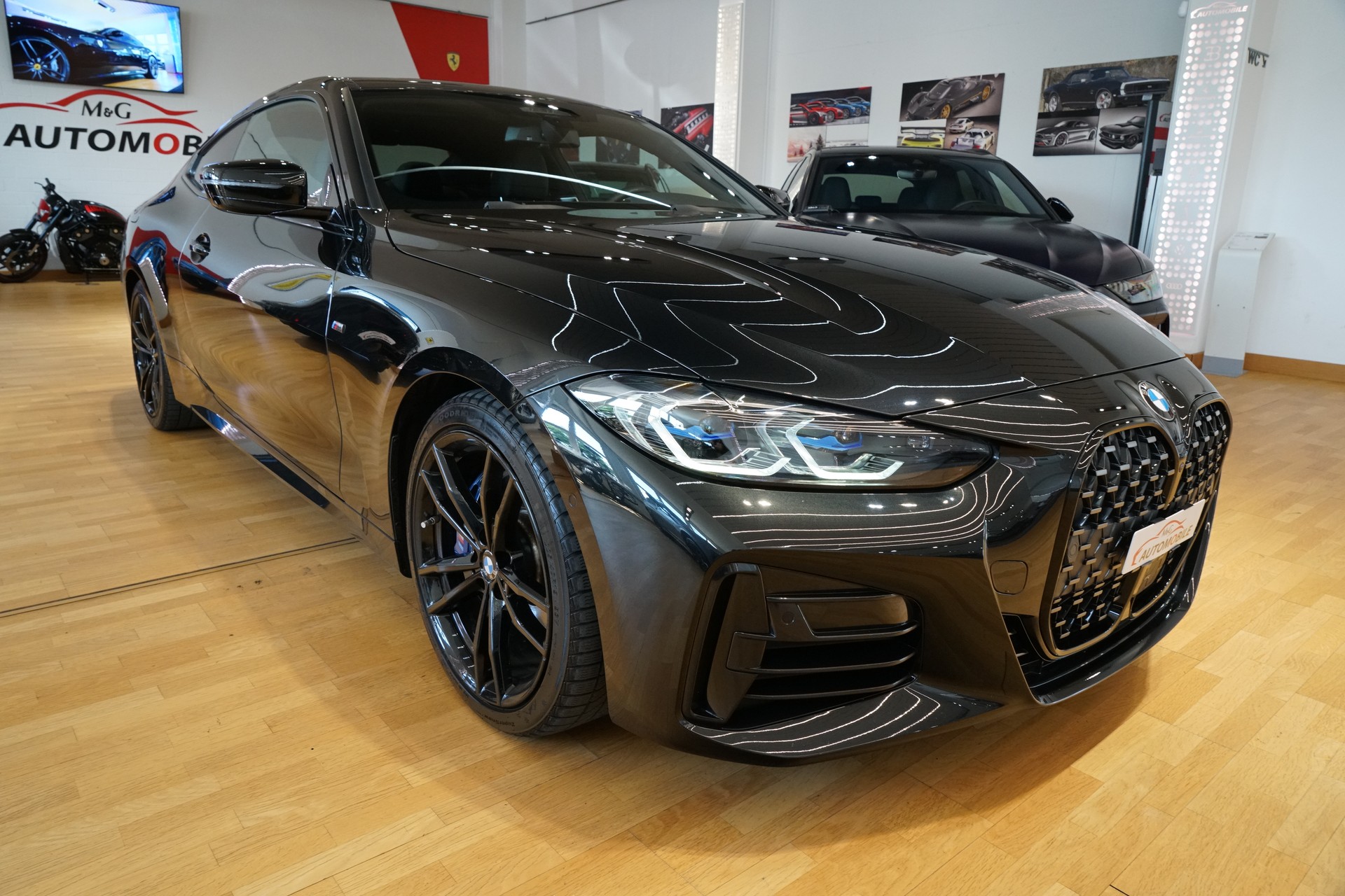 BMW M440i xDrive 48V Coupé Steptronic-showroom-element-2