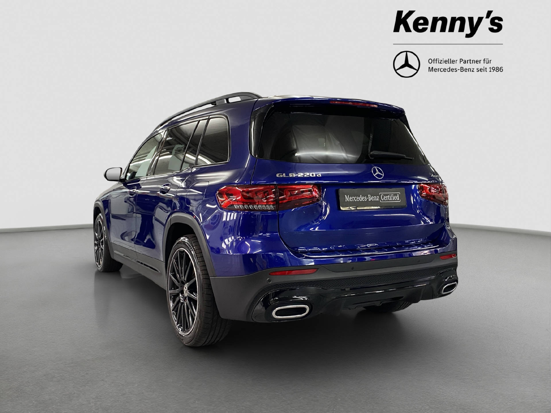 MERCEDES-BENZ GLB 220 d AMG Line 4MATIC-showroom-element-3