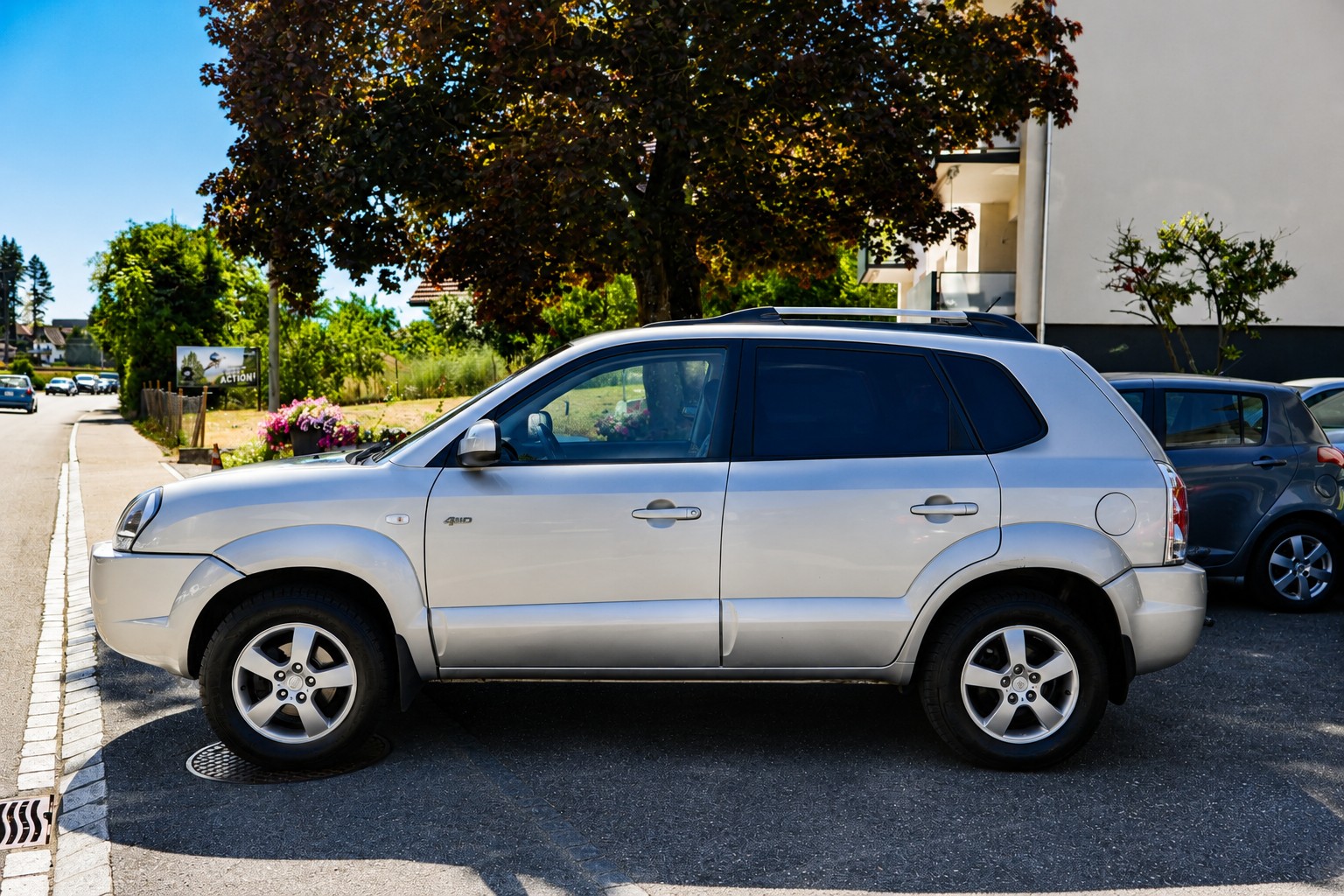 HYUNDAI Tucson 2.0 CRDi VGT Style 4WD-image-3