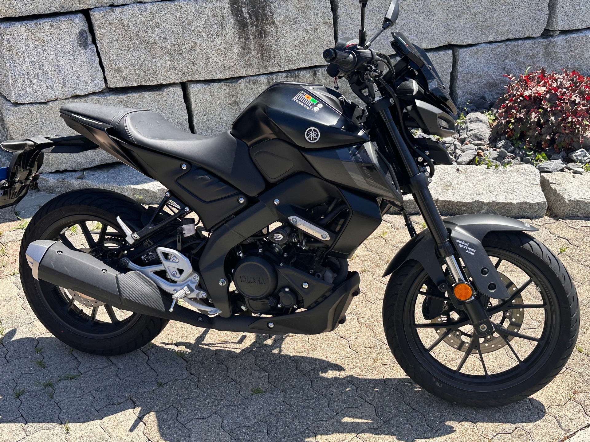 YAMAHA MT-125 ABS-image-1