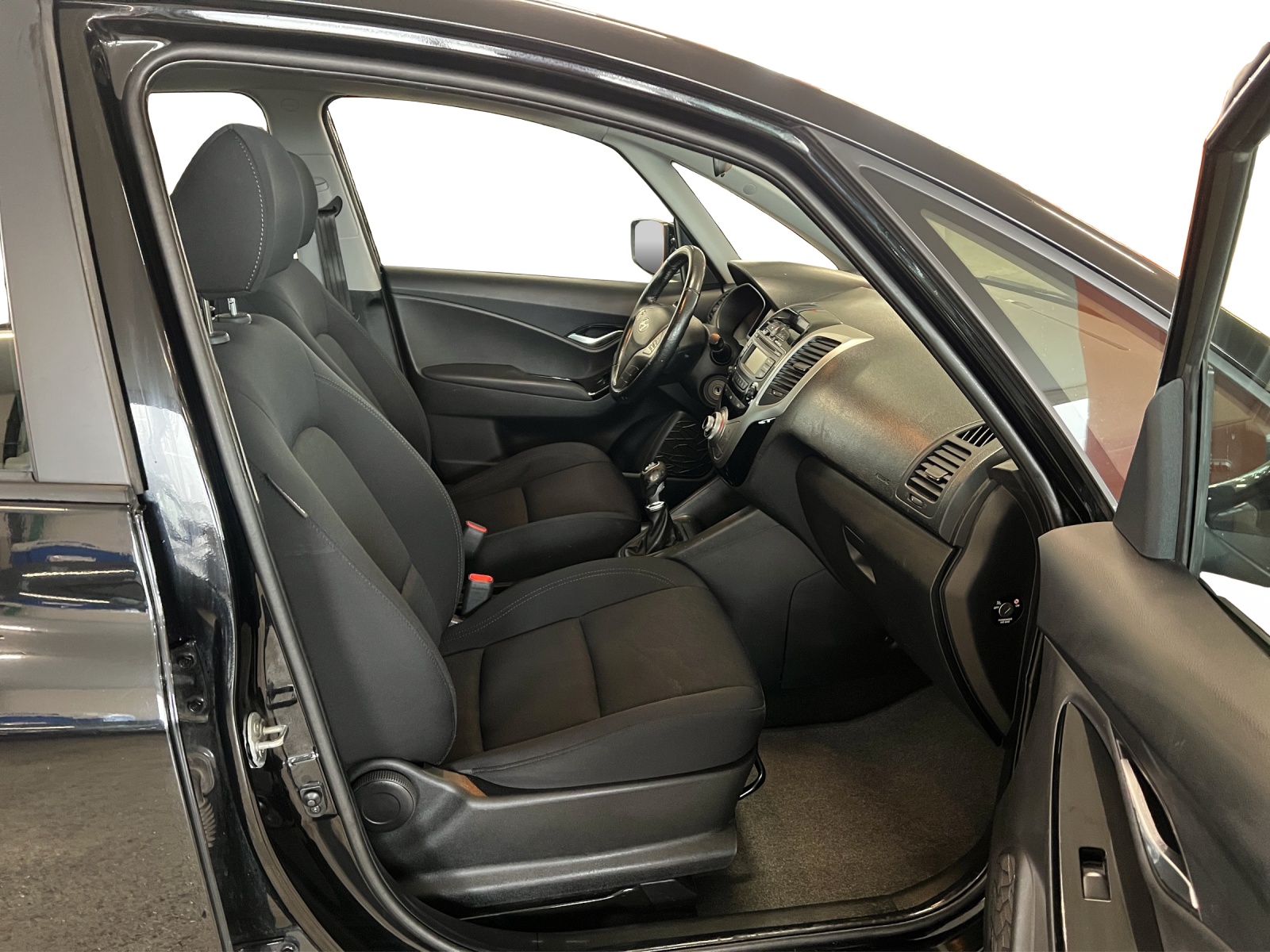 HYUNDAI iX20 1.6 Style-image-8