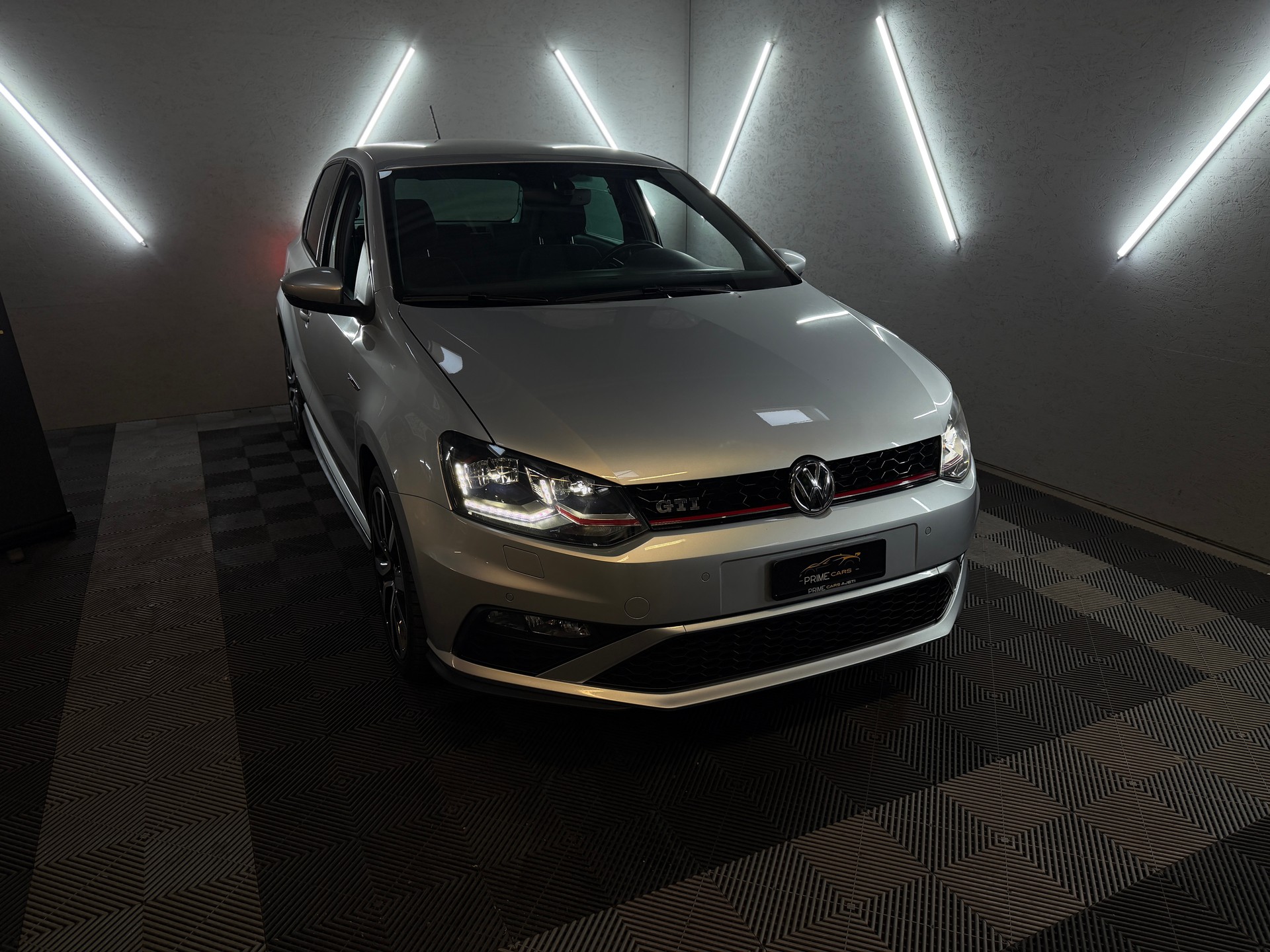 VW Polo 1.8 TSI GTI DSG-showroom-element-3