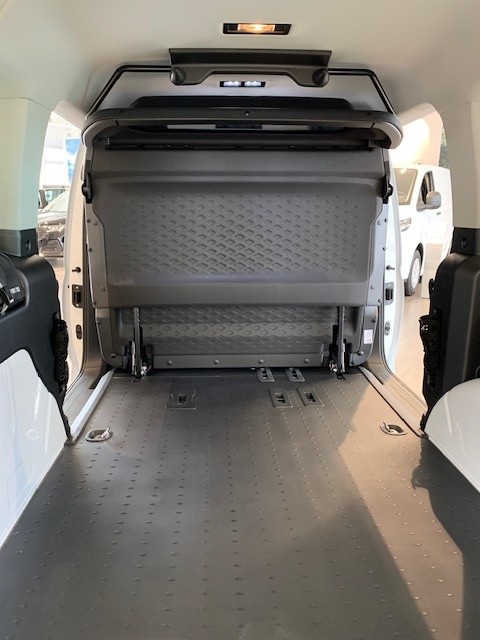 FORD Grand Connect FlexCab Trend PHEV-image-13