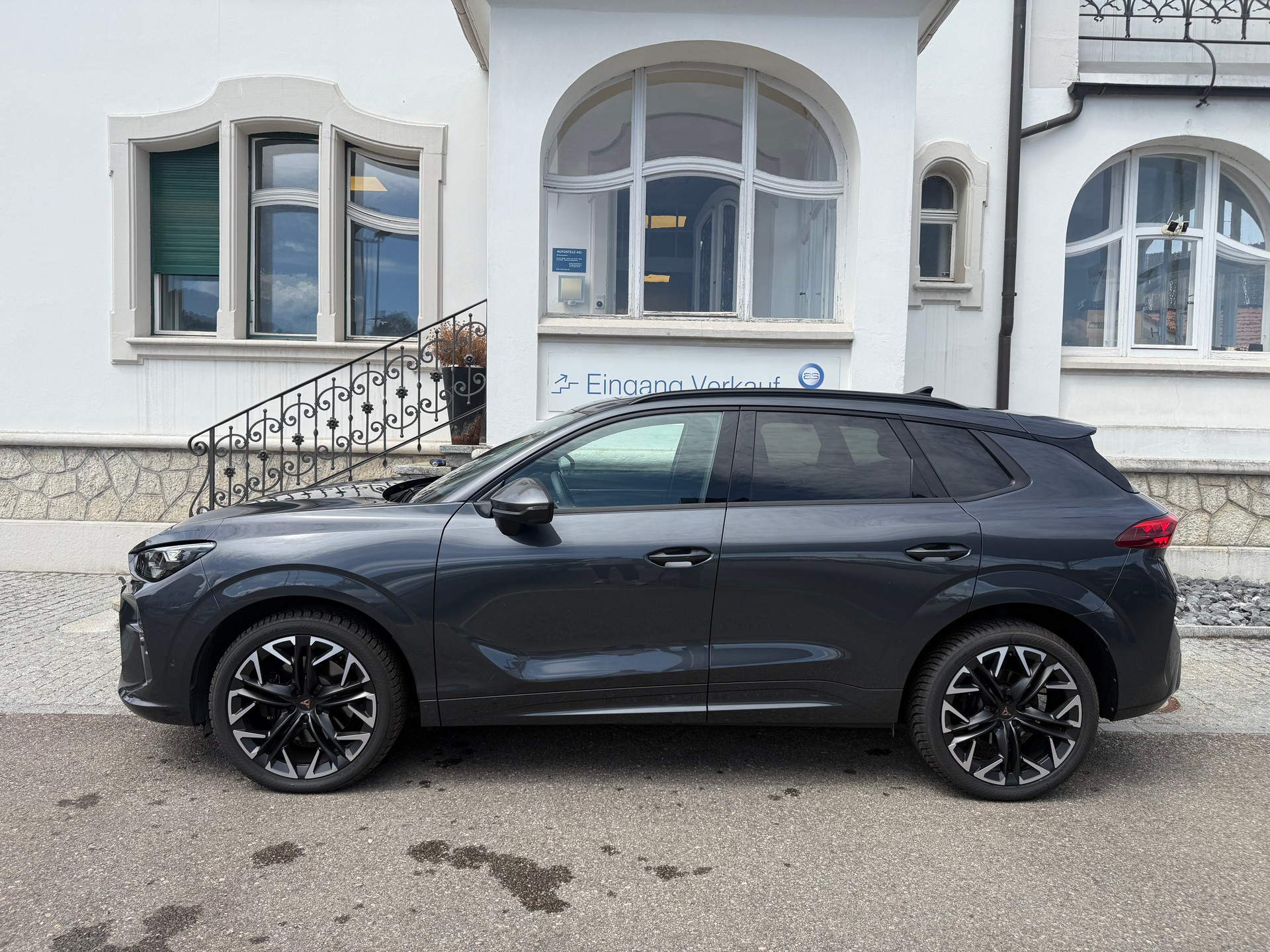 CUPRA Terramar 2.0 TSI VZ 4Drive DSG * 20 ZOLL * PANORAMA *-showroom-element-3