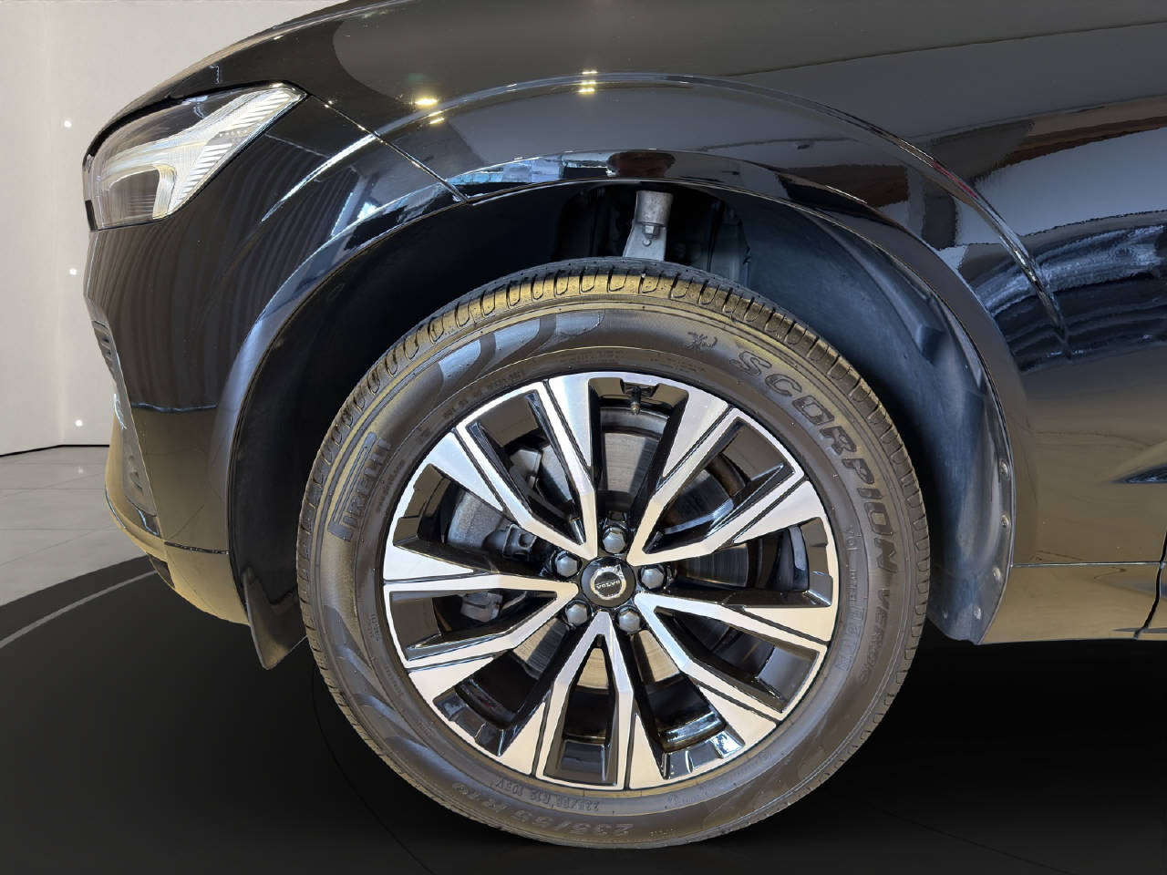 VOLVO XC60 2.0 B4 MH Momentum AWD-image-14