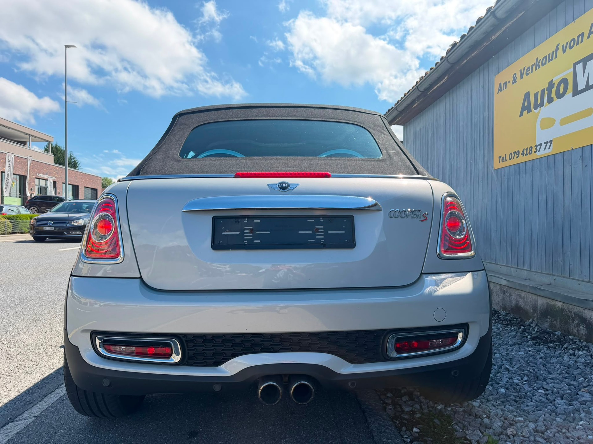 MINI Cooper S Cabriolet-image-6