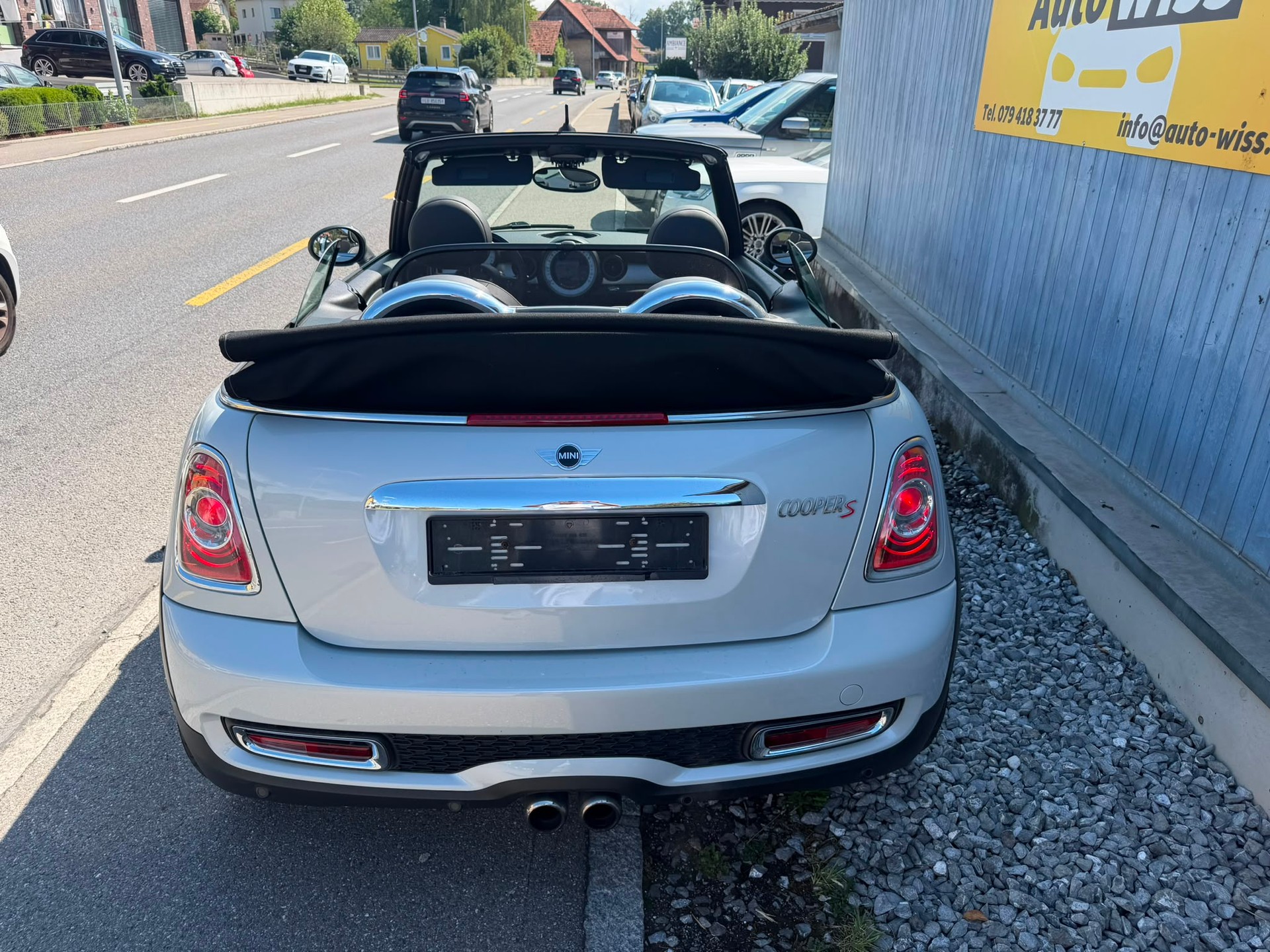 MINI Cooper S Cabriolet-image-9