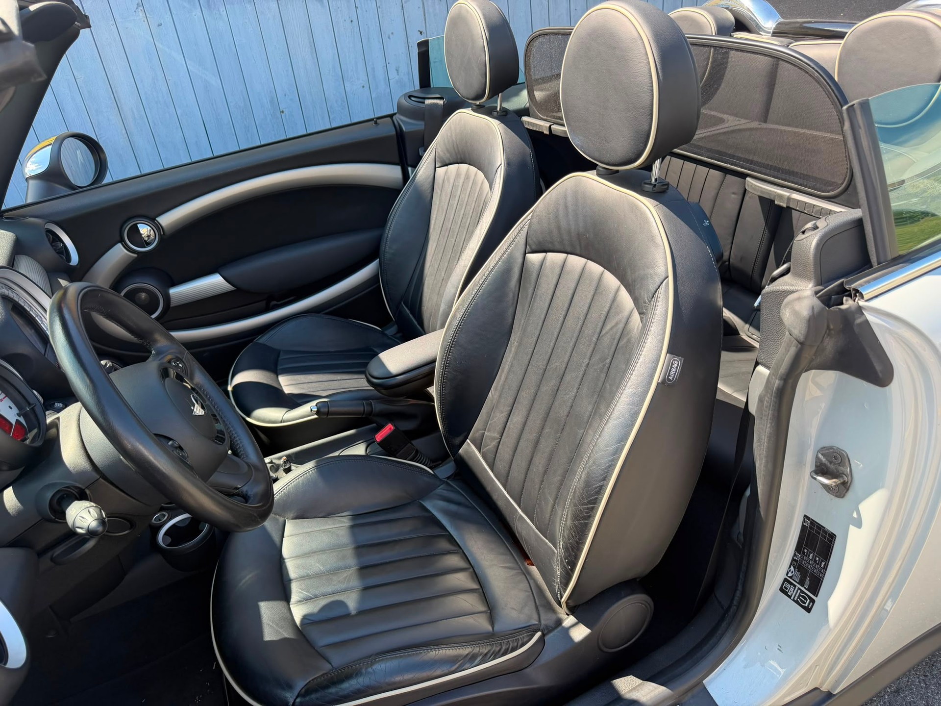 MINI Cooper S Cabriolet-image-16