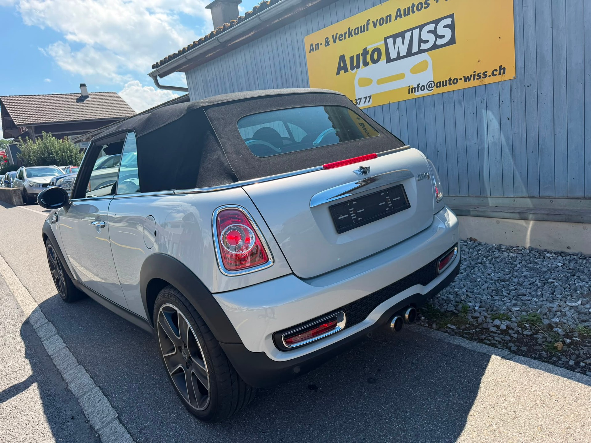 MINI Cooper S Cabriolet-image-7