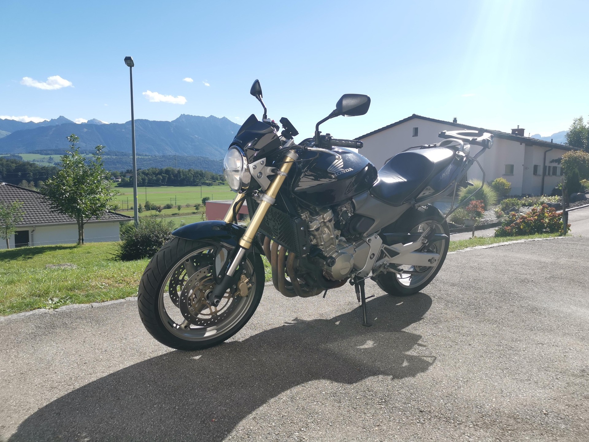 HONDA CB 600 F Hornet-image-1