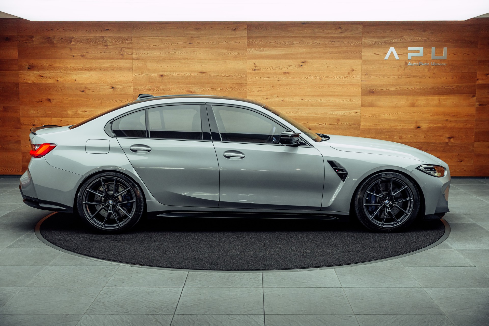 BMW M3 Competition xDrive-image-9