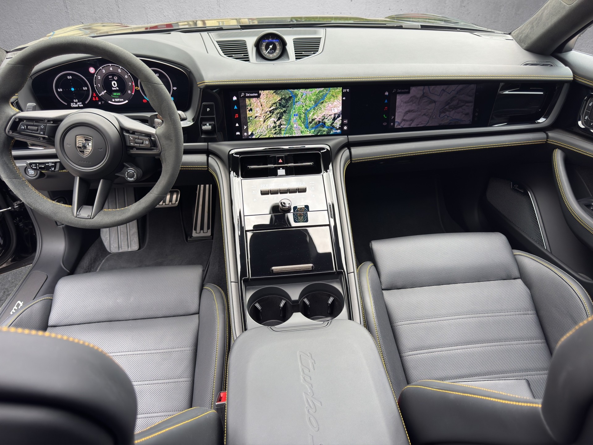 PORSCHE Panamera Turbo S E-Hybrid-image-9