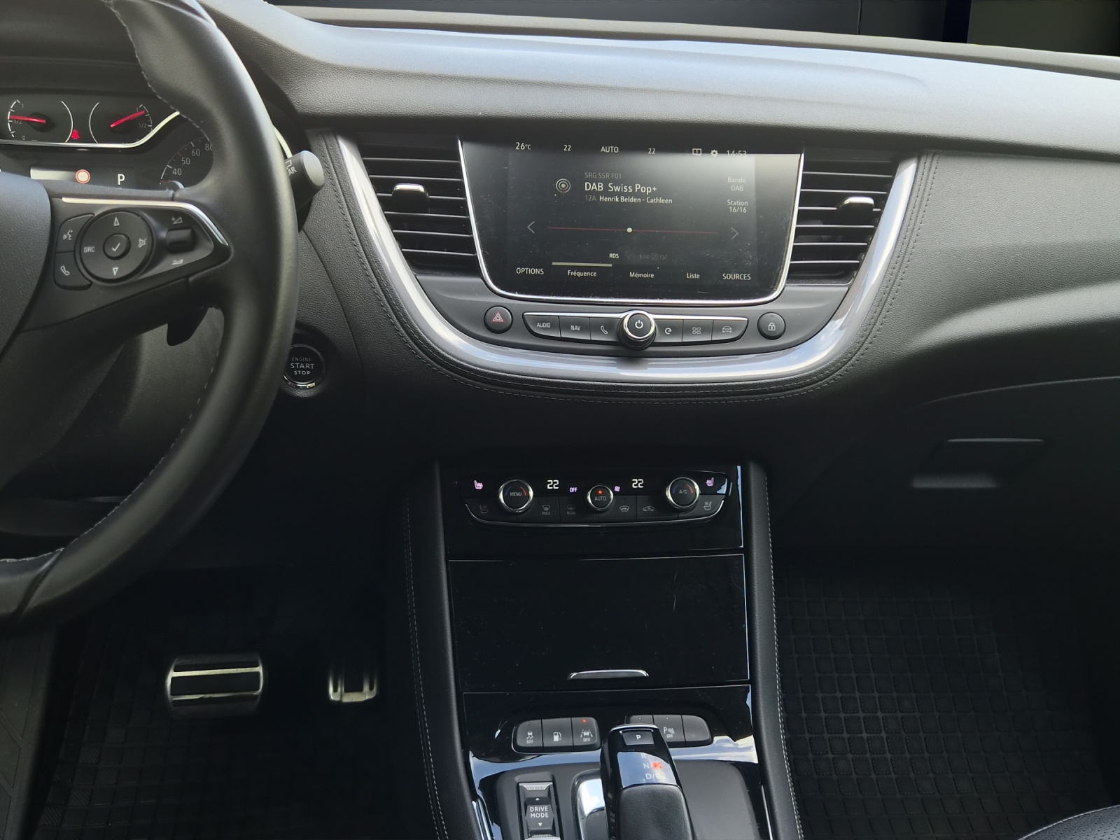 OPEL Grandland X 1.6 Hybrid4 Ultimate Automatik-image-8