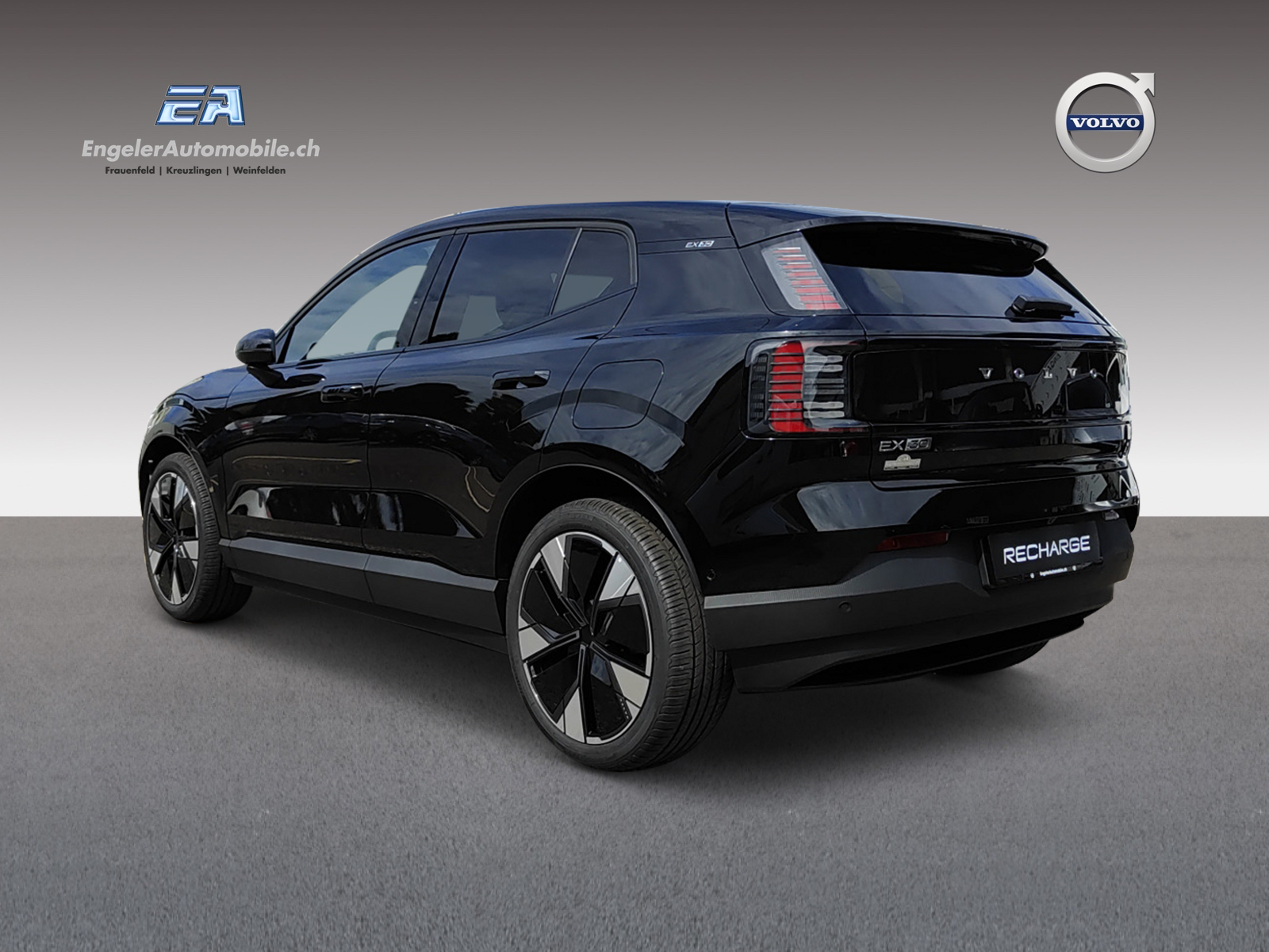 VOLVO EX30 E60 69kWh Twin Ultra-showroom-element-3