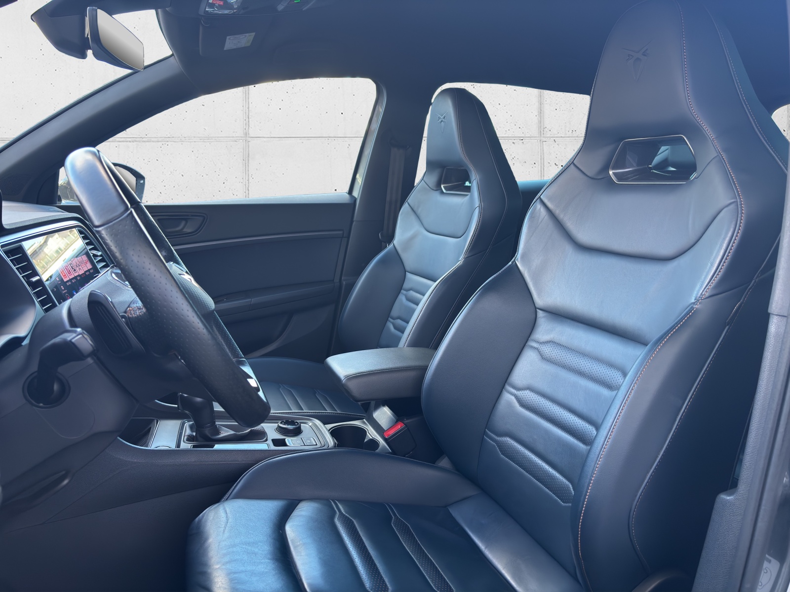 CUPRA Ateca 2.0TSI VZ 4Drive DSG mit AHK, fortl. Werksgarantie 5 Jahre, Leder & Supersportlenkrad-image-27