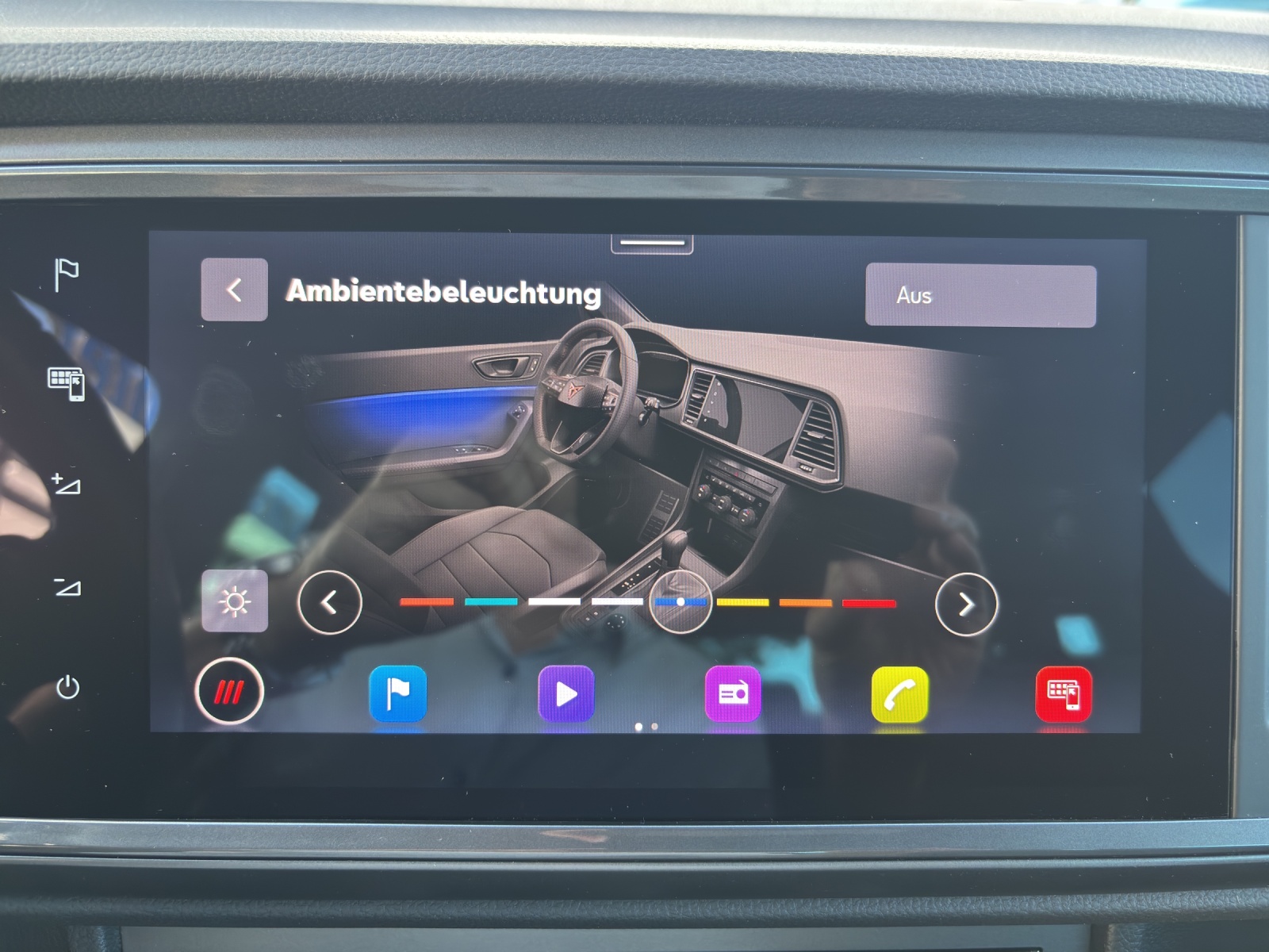 CUPRA Ateca 2.0TSI VZ 4Drive DSG mit AHK, fortl. Werksgarantie 5 Jahre, Leder & Supersportlenkrad-image-25