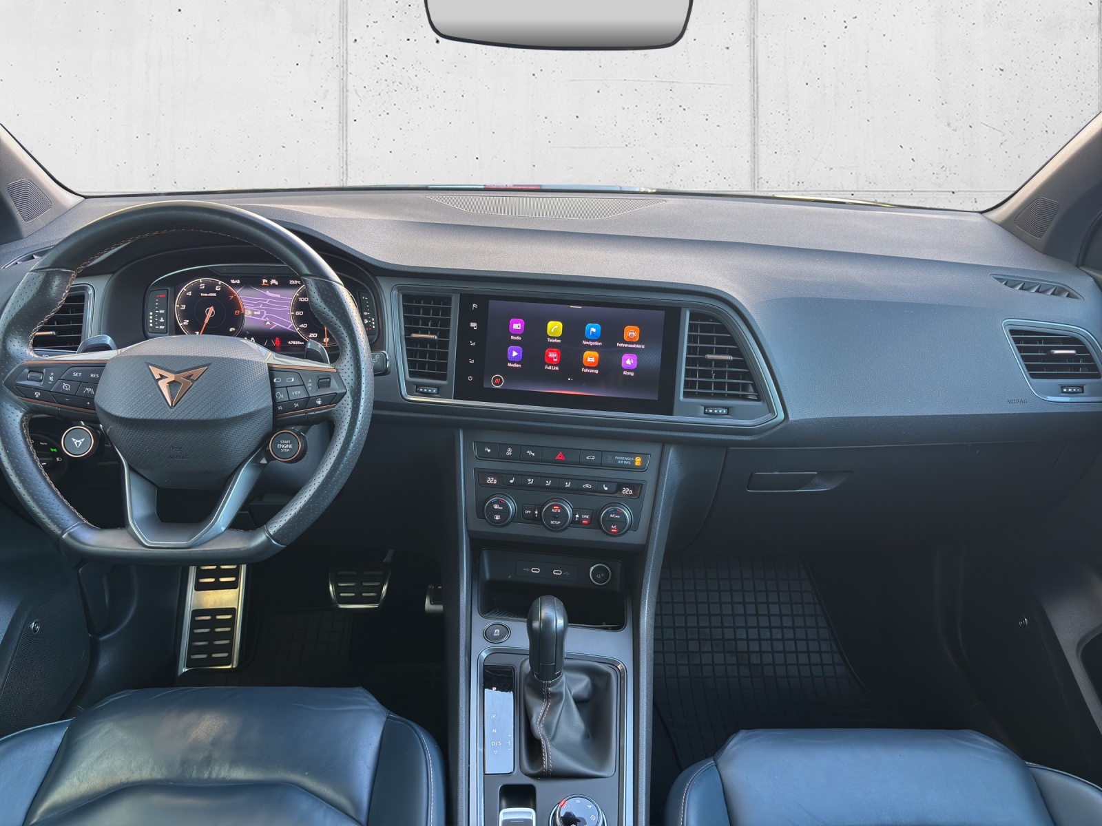 CUPRA Ateca 2.0TSI VZ 4Drive DSG mit AHK, fortl. Werksgarantie 5 Jahre, Leder & Supersportlenkrad-image-11