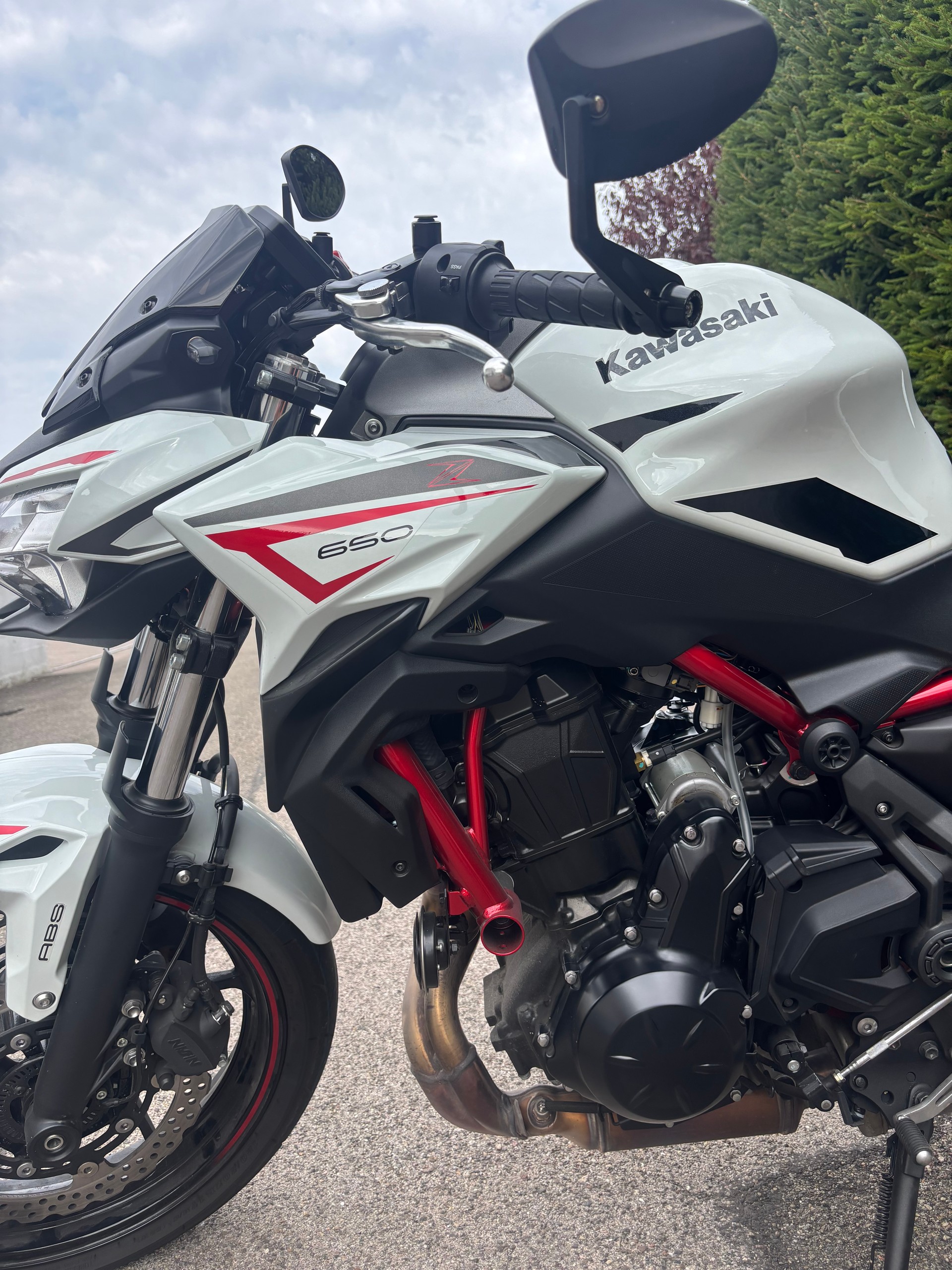KAWASAKI Z 650 (35kW)-image-1