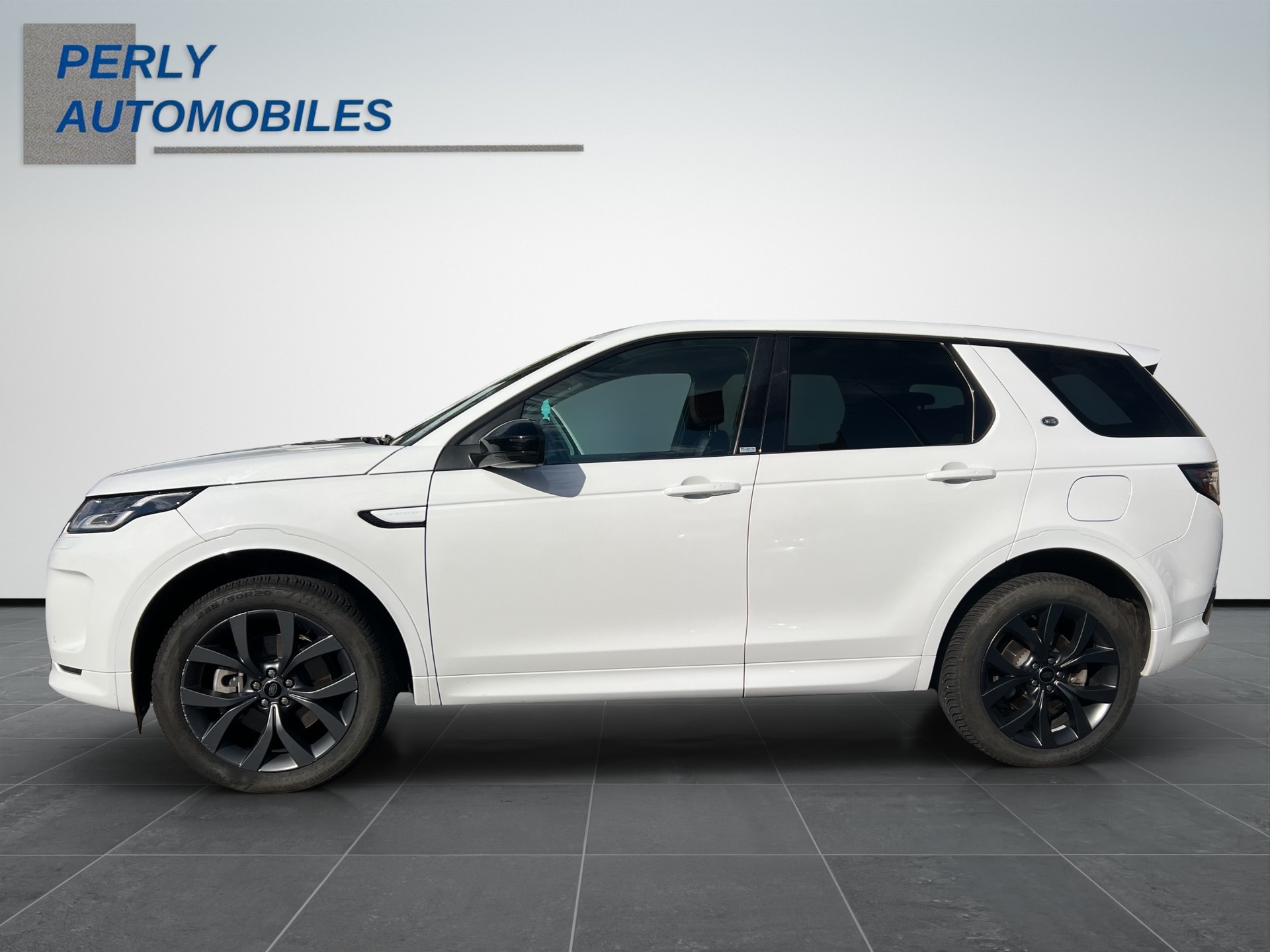 LAND ROVER Discovery Sport 1.5 T 300e R-Dynamic-showroom-element-2