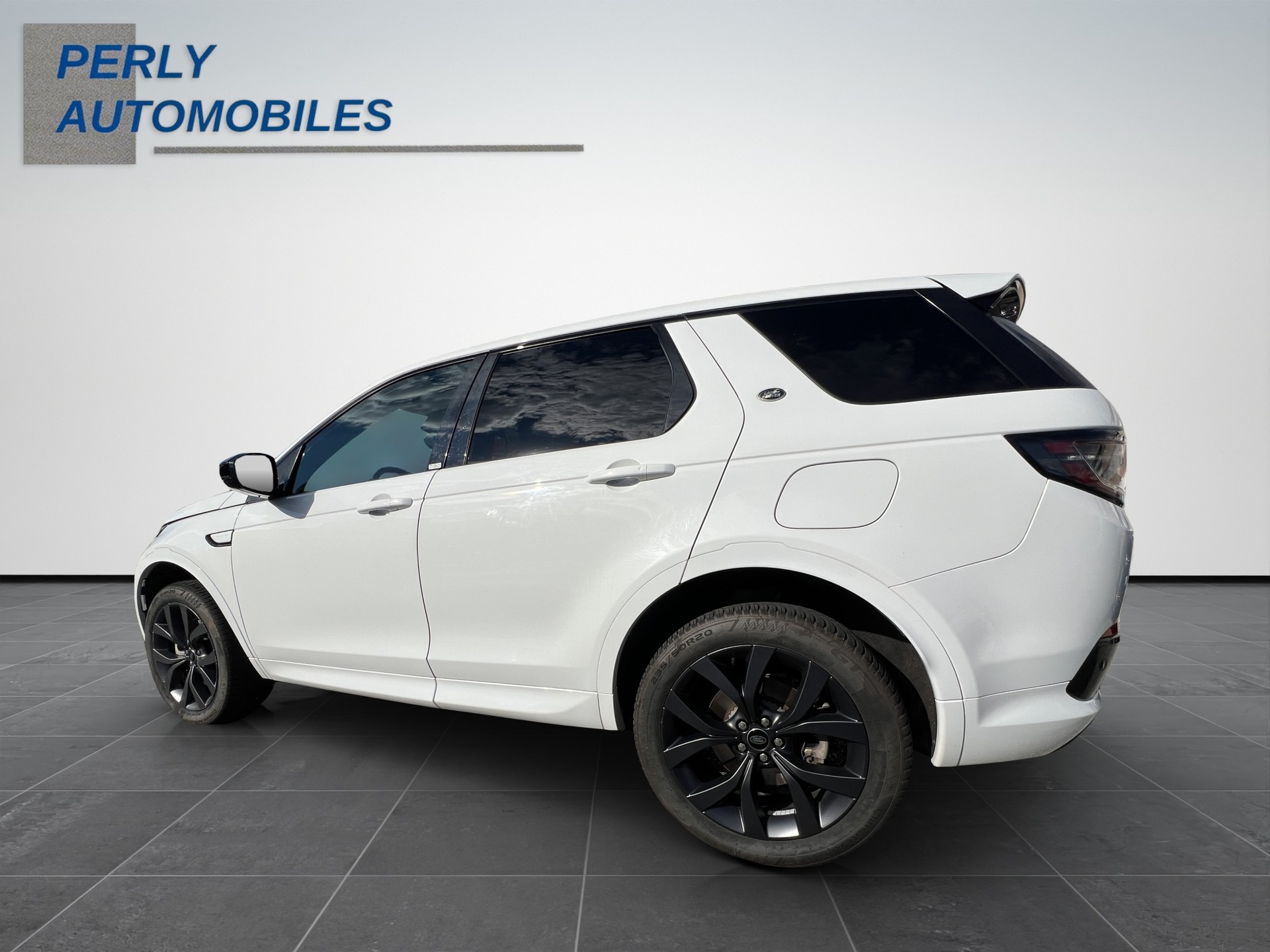 LAND ROVER Discovery Sport 1.5 T 300e R-Dynamic-showroom-element-3
