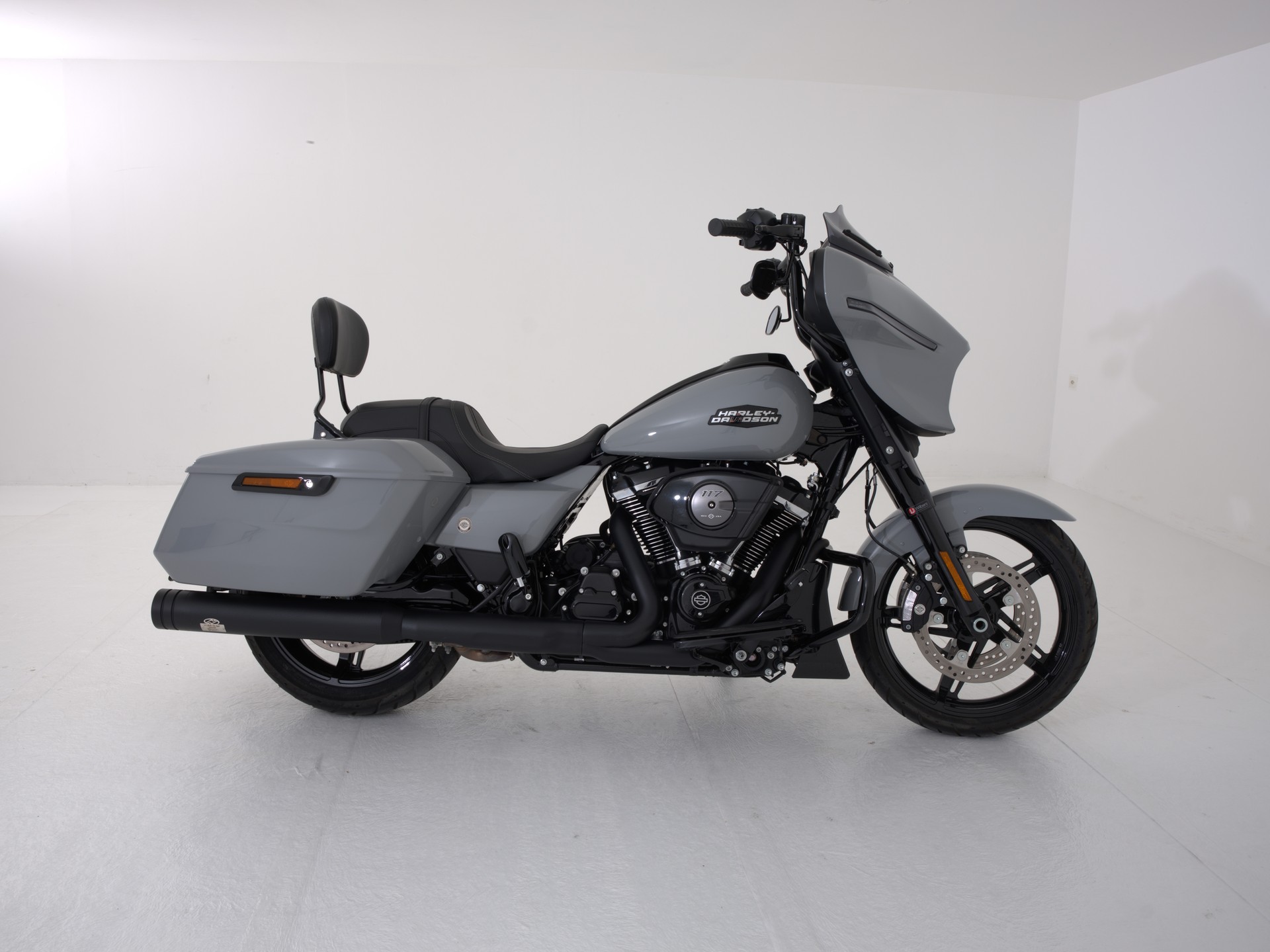 HARLEY-DAVIDSON FLHX Street Glide 117-image-1