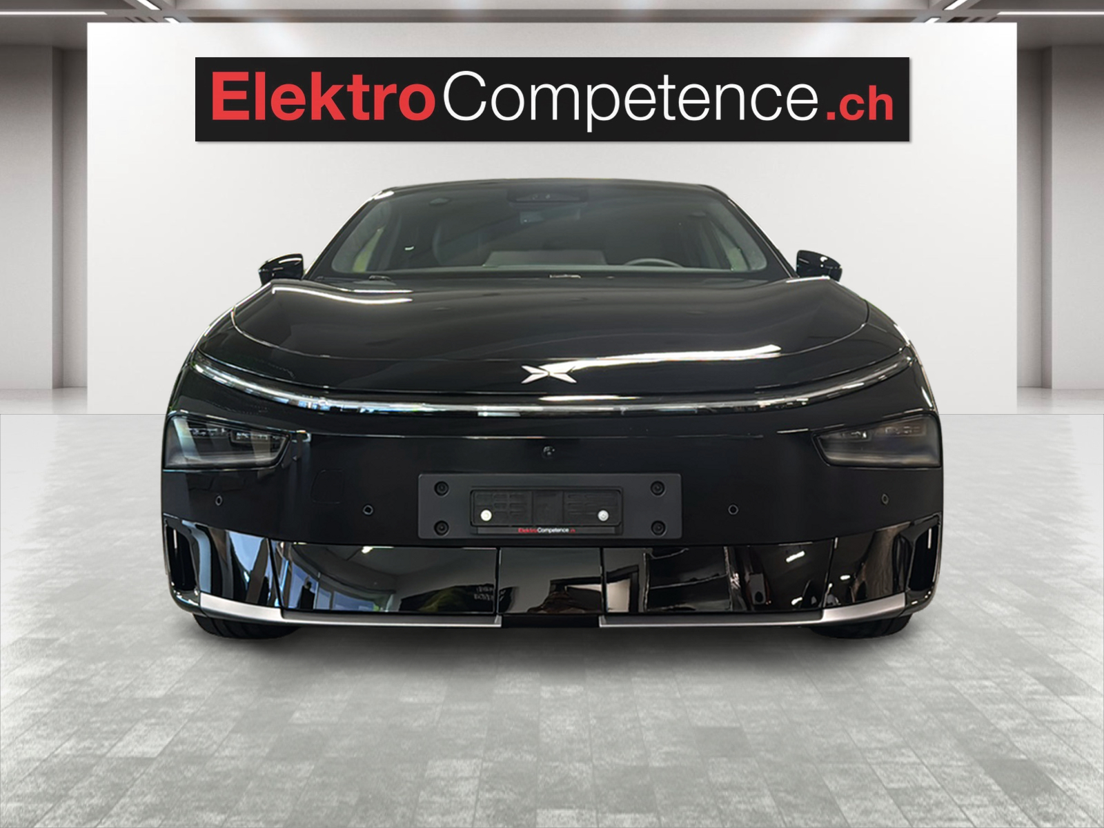 XPENG P7+ 75kWh Long Range-showroom-element-2