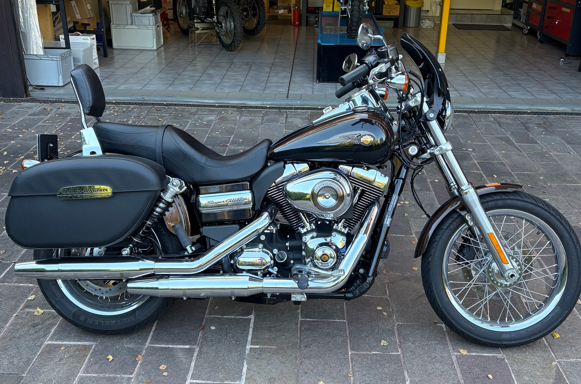 HARLEY-DAVIDSON FXDCI Dyna Super Glide Custom ABS Anniversary-image-9