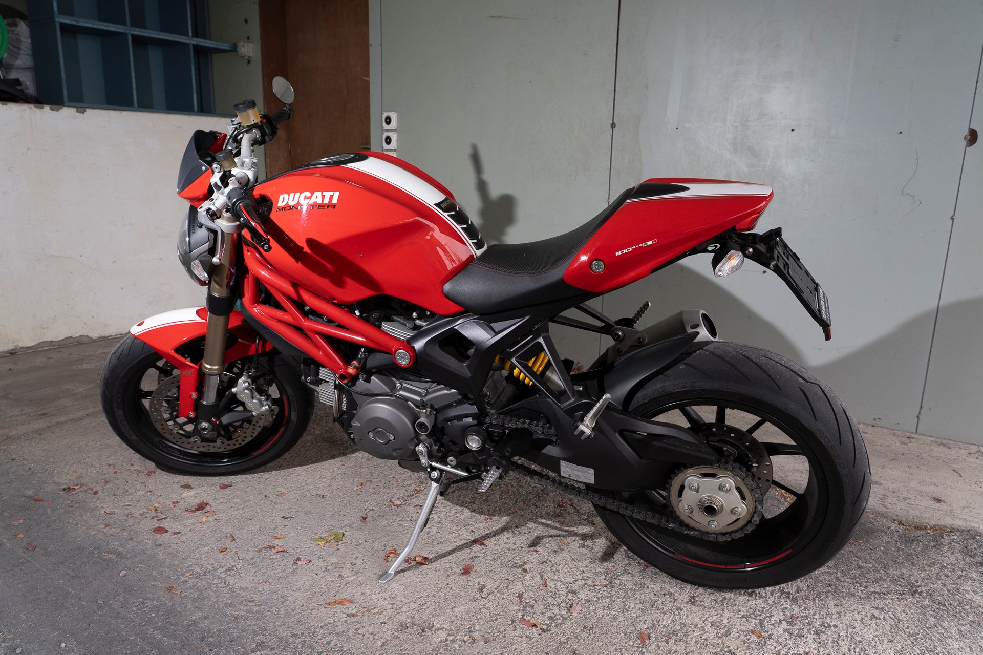 DUCATI Monster 1100 EVO ABS-image-3