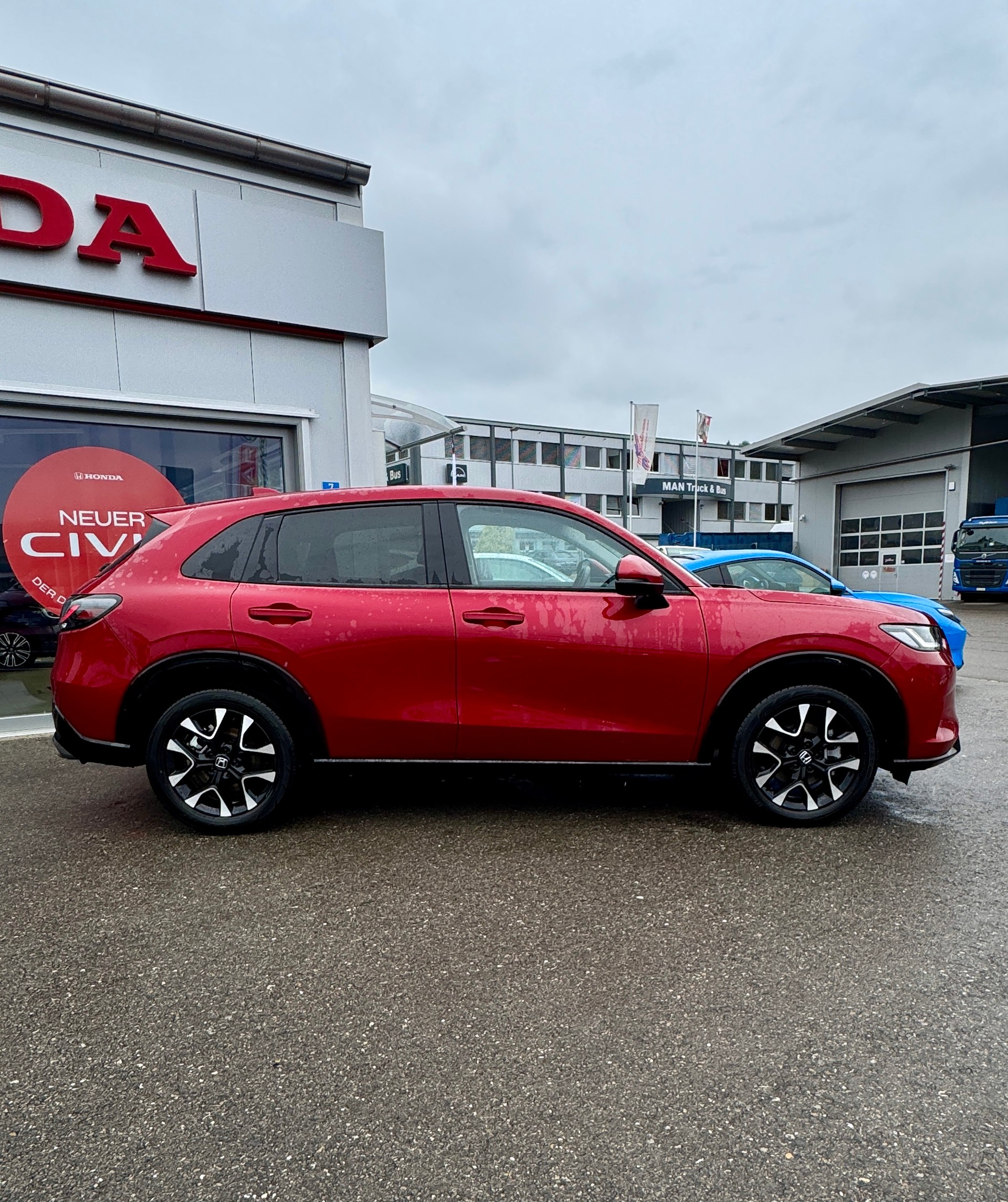 HONDA ZR-V 2.0i MMD Hybrid Advance-showroom-element-3