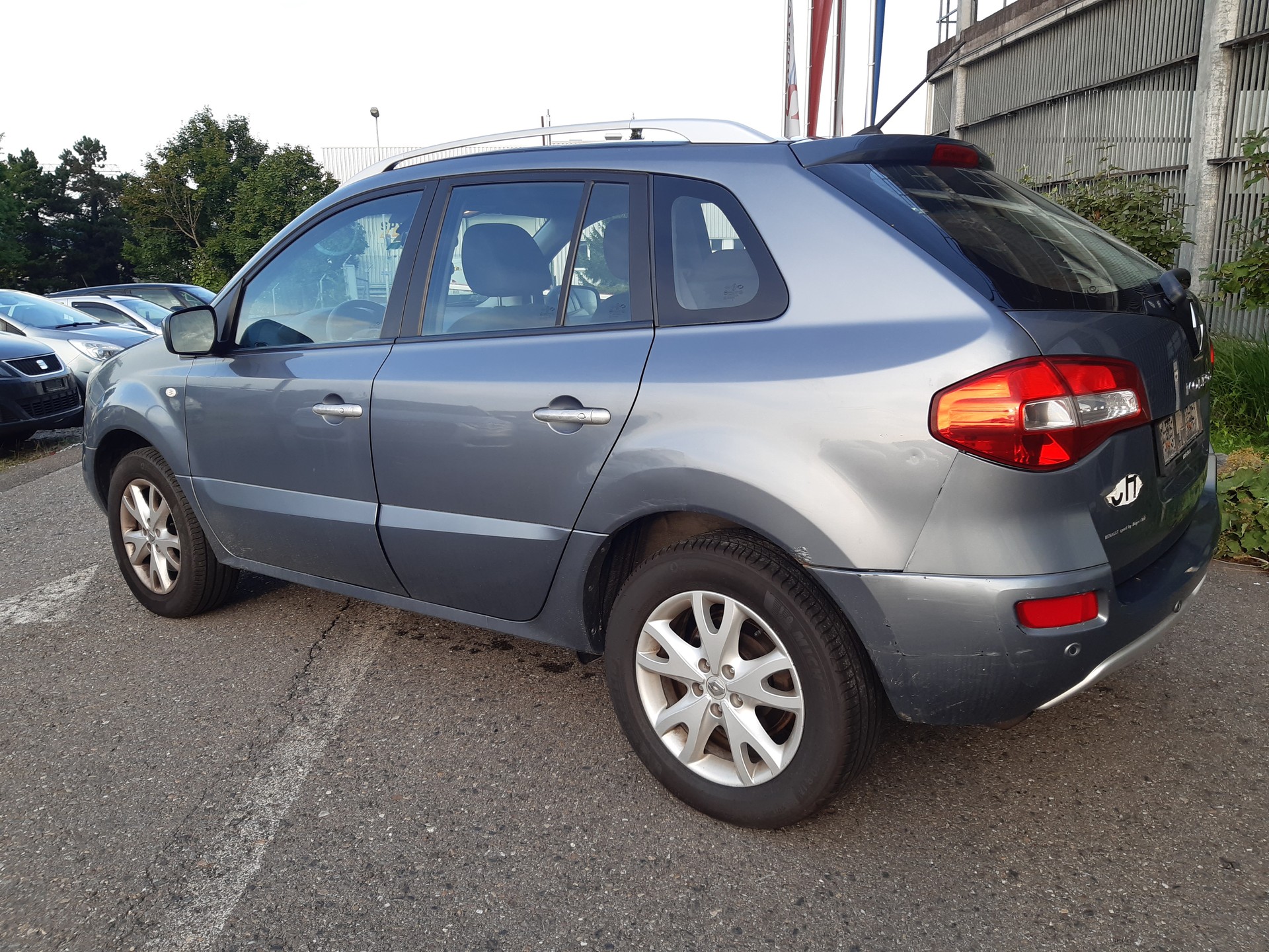 RENAULT Koleos 2.5 Dynamique Elégance 4x4-image-5