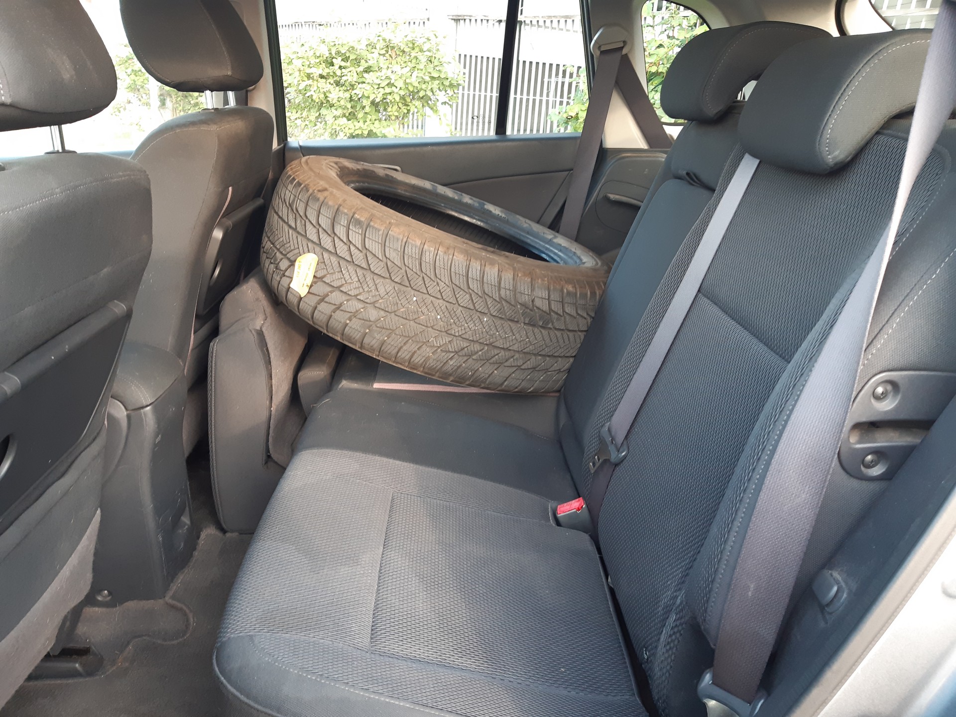 RENAULT Koleos 2.5 Dynamique Elégance 4x4-image-12