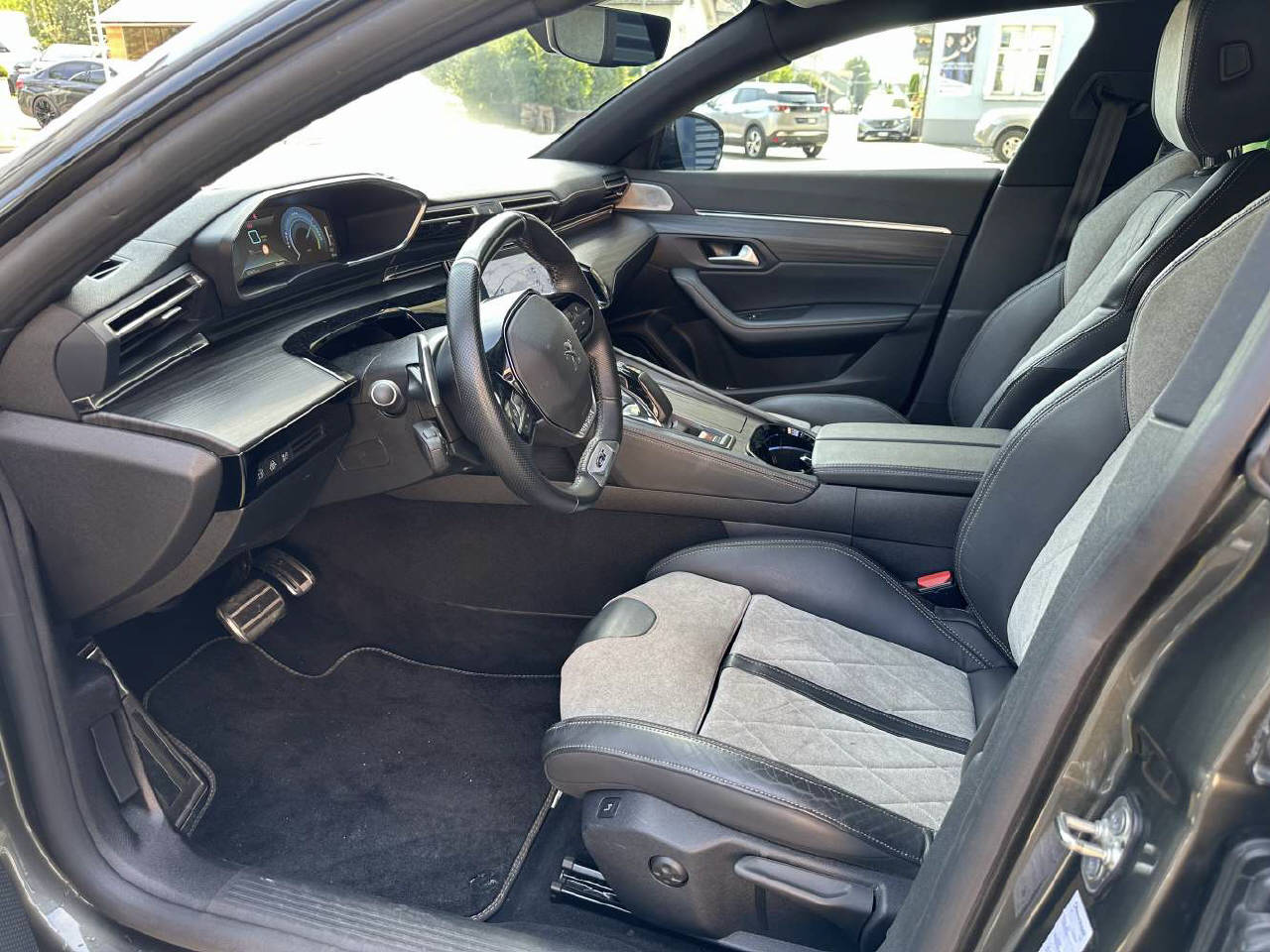 PEUGEOT 508 SW 1.6 Plug-in Hybrid GT-image-7