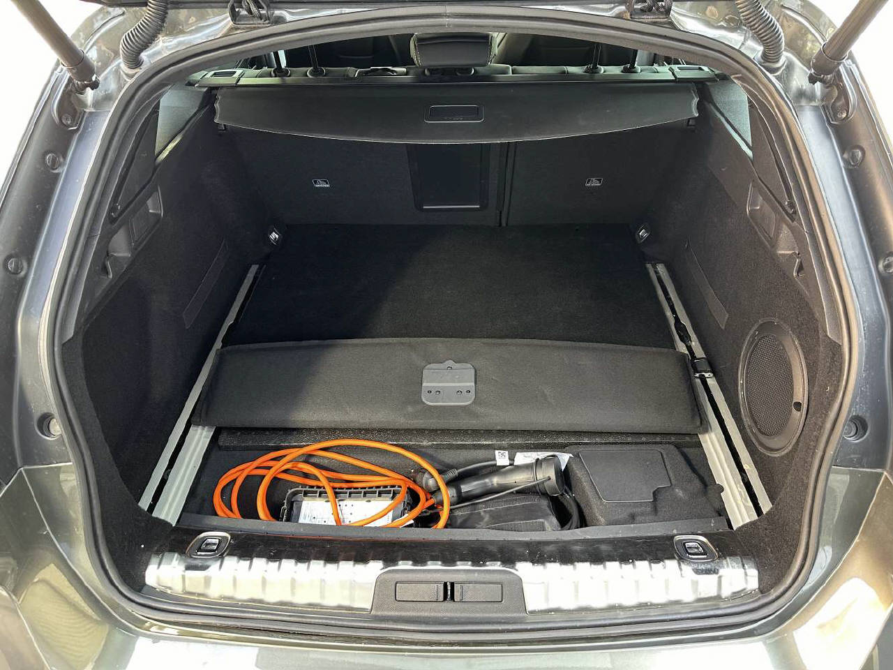 PEUGEOT 508 SW 1.6 Plug-in Hybrid GT-image-6