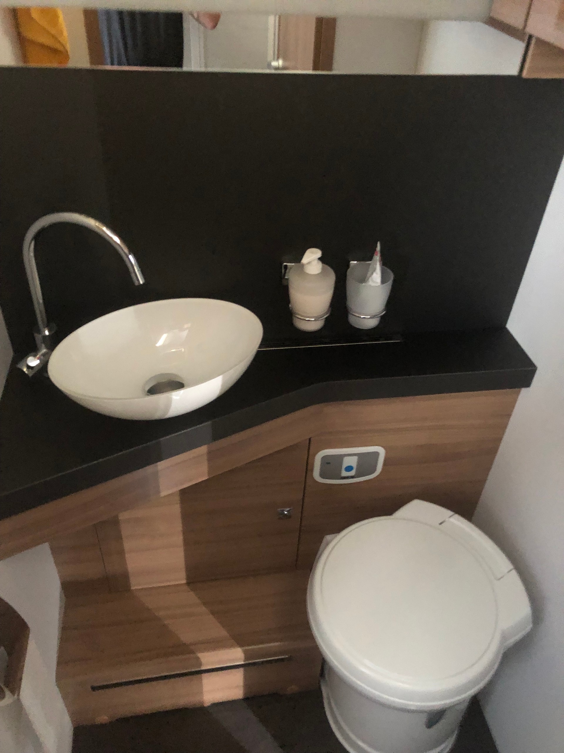 ADRIA Plus 670 DL-image-2
