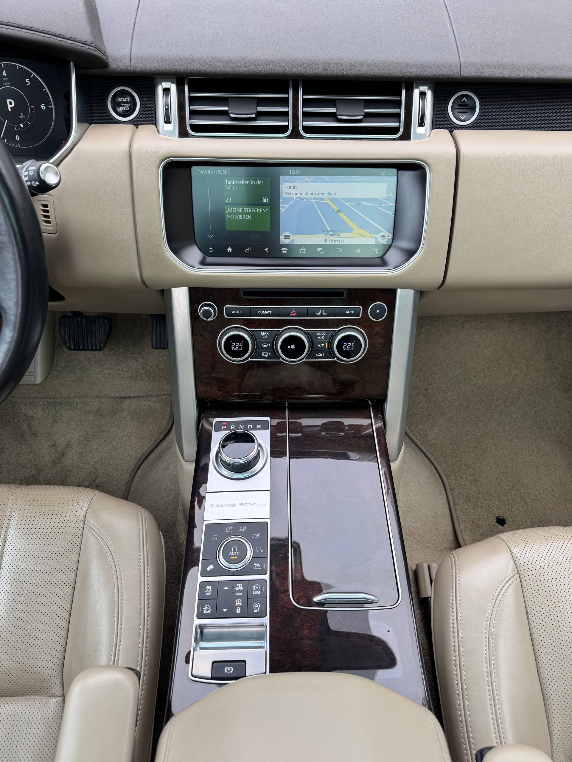 LAND ROVER Range Rover LWB 4.4 SDV8 Vogue Automatic-image-12