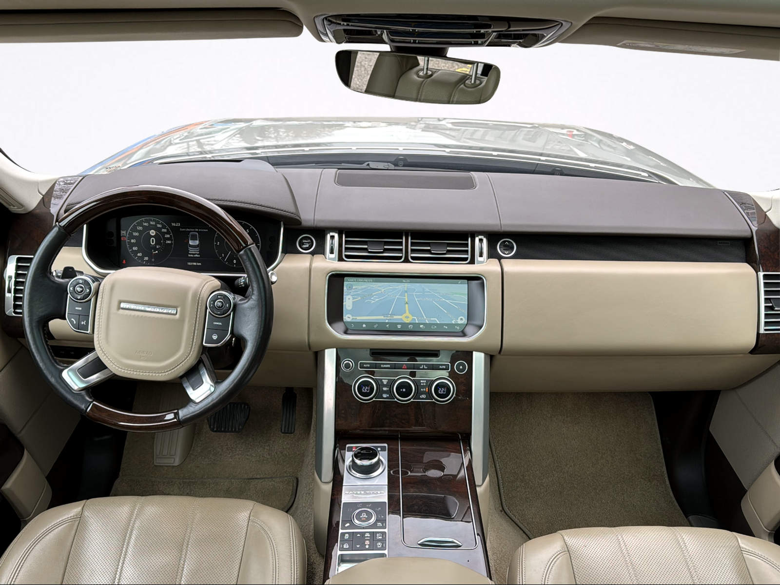 LAND ROVER Range Rover LWB 4.4 SDV8 Vogue Automatic-image-8