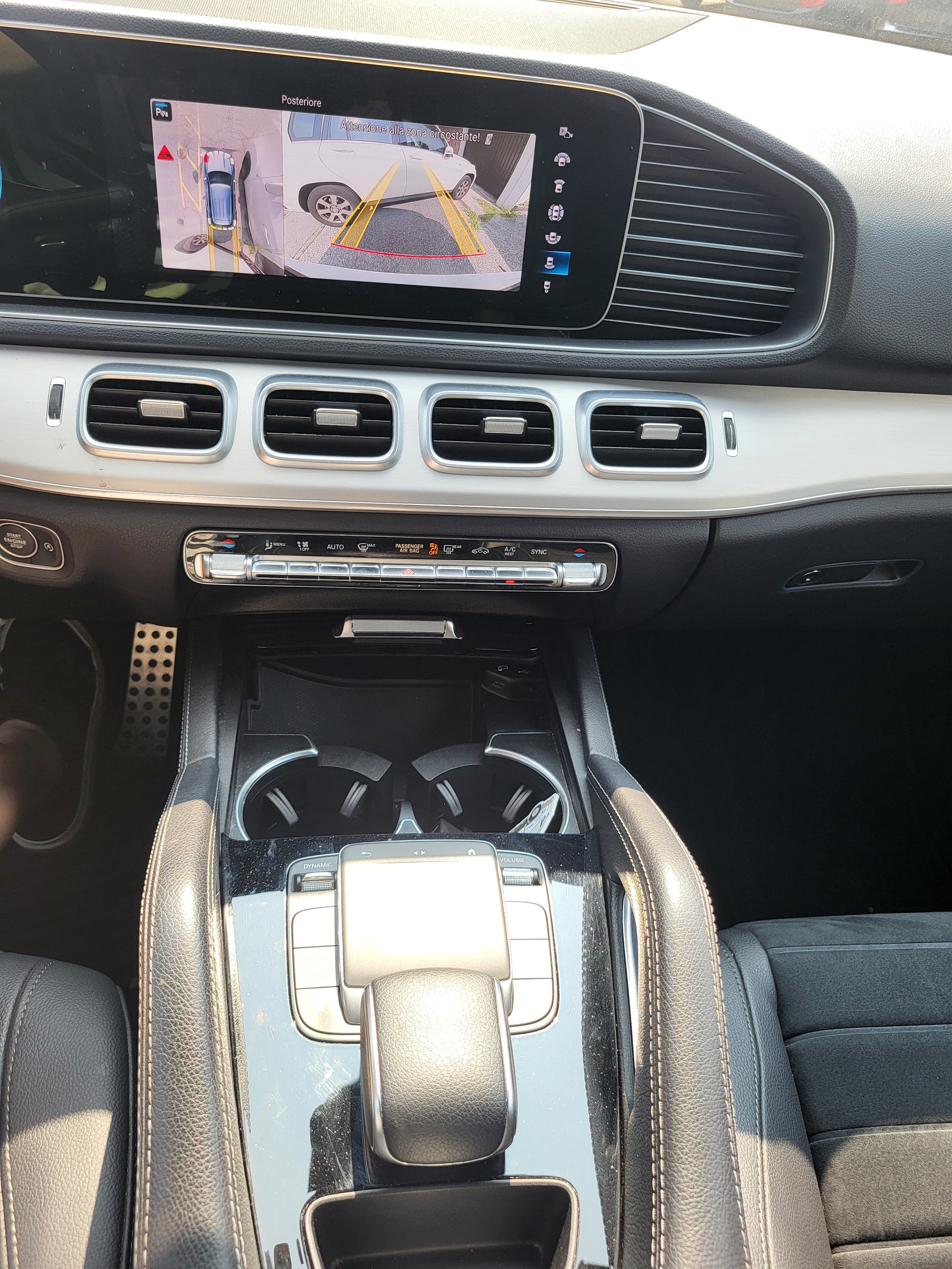 MERCEDES-BENZ GLE 300 d 4Matic AMG Line 9G-Tronic-image-21