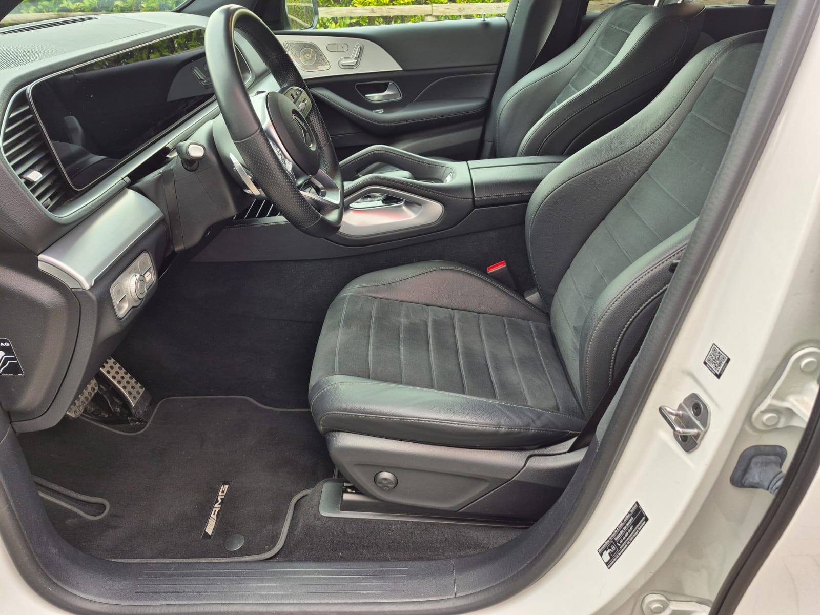 MERCEDES-BENZ GLE 300 d 4Matic AMG Line 9G-Tronic-image-6