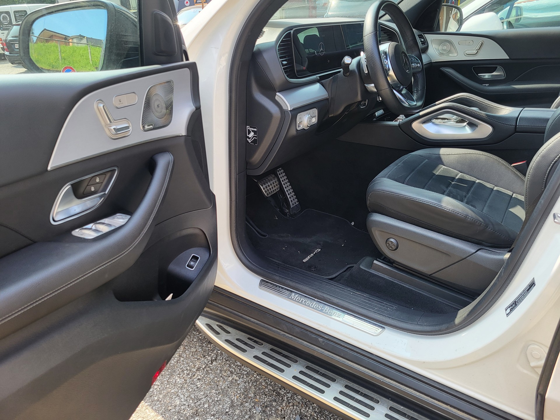 MERCEDES-BENZ GLE 300 d 4Matic AMG Line 9G-Tronic-image-19