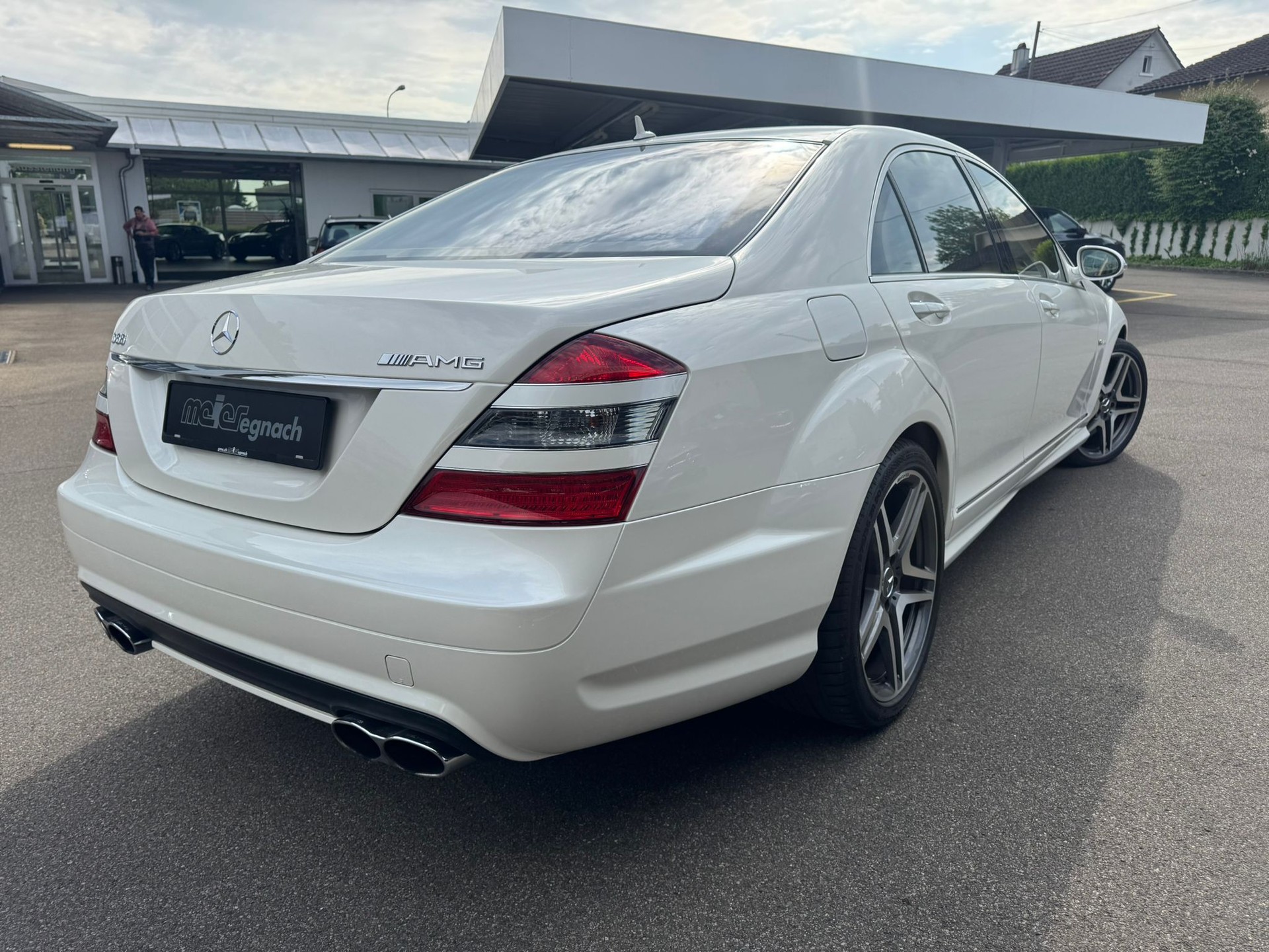 MERCEDES-BENZ S 65 AMG L Automatic-image-3