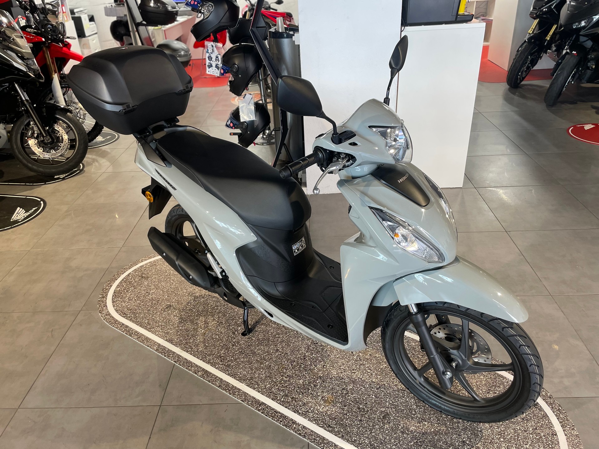 HONDA NSC Vision 110-image-1