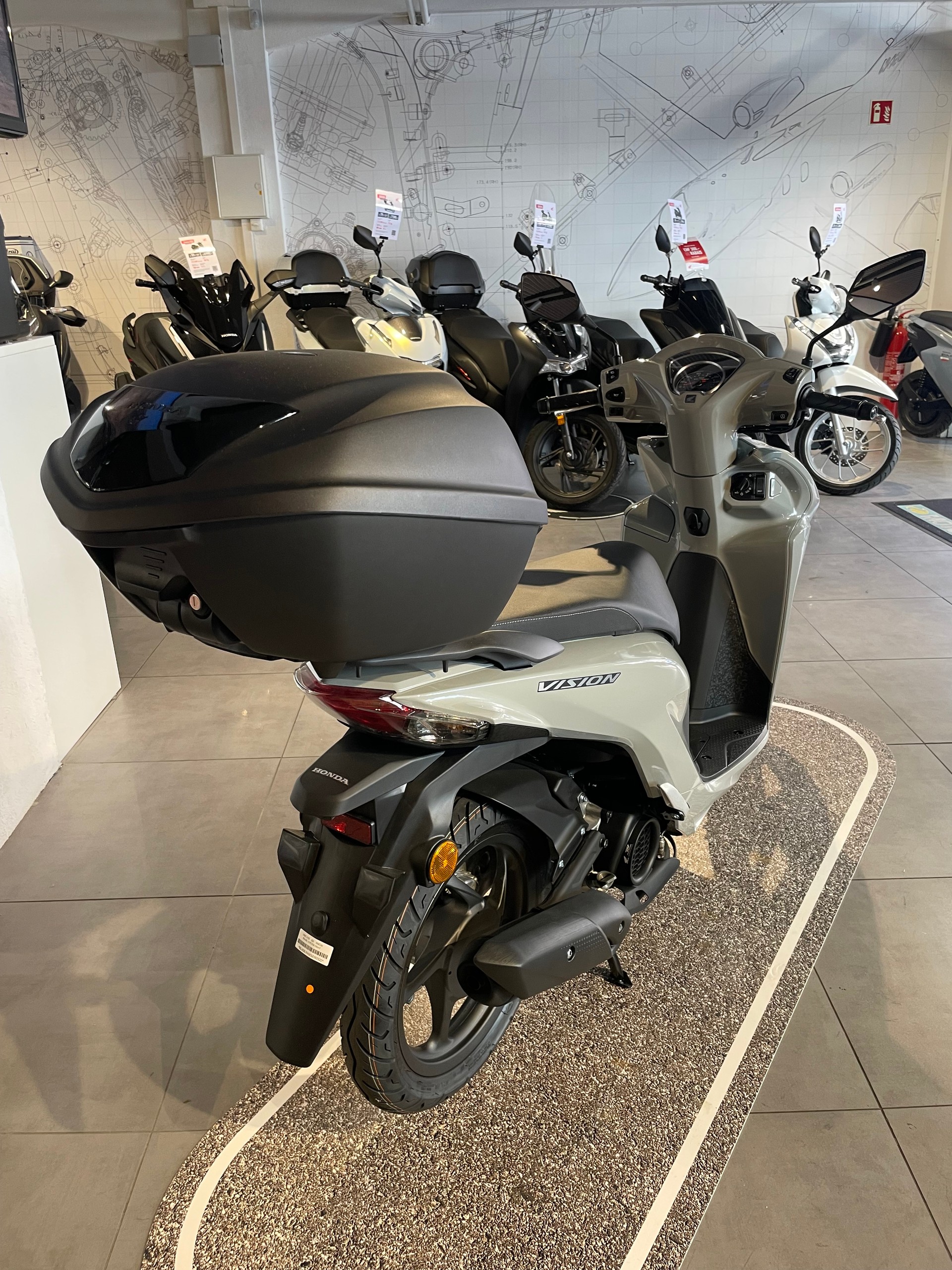 HONDA NSC Vision 110-image-2
