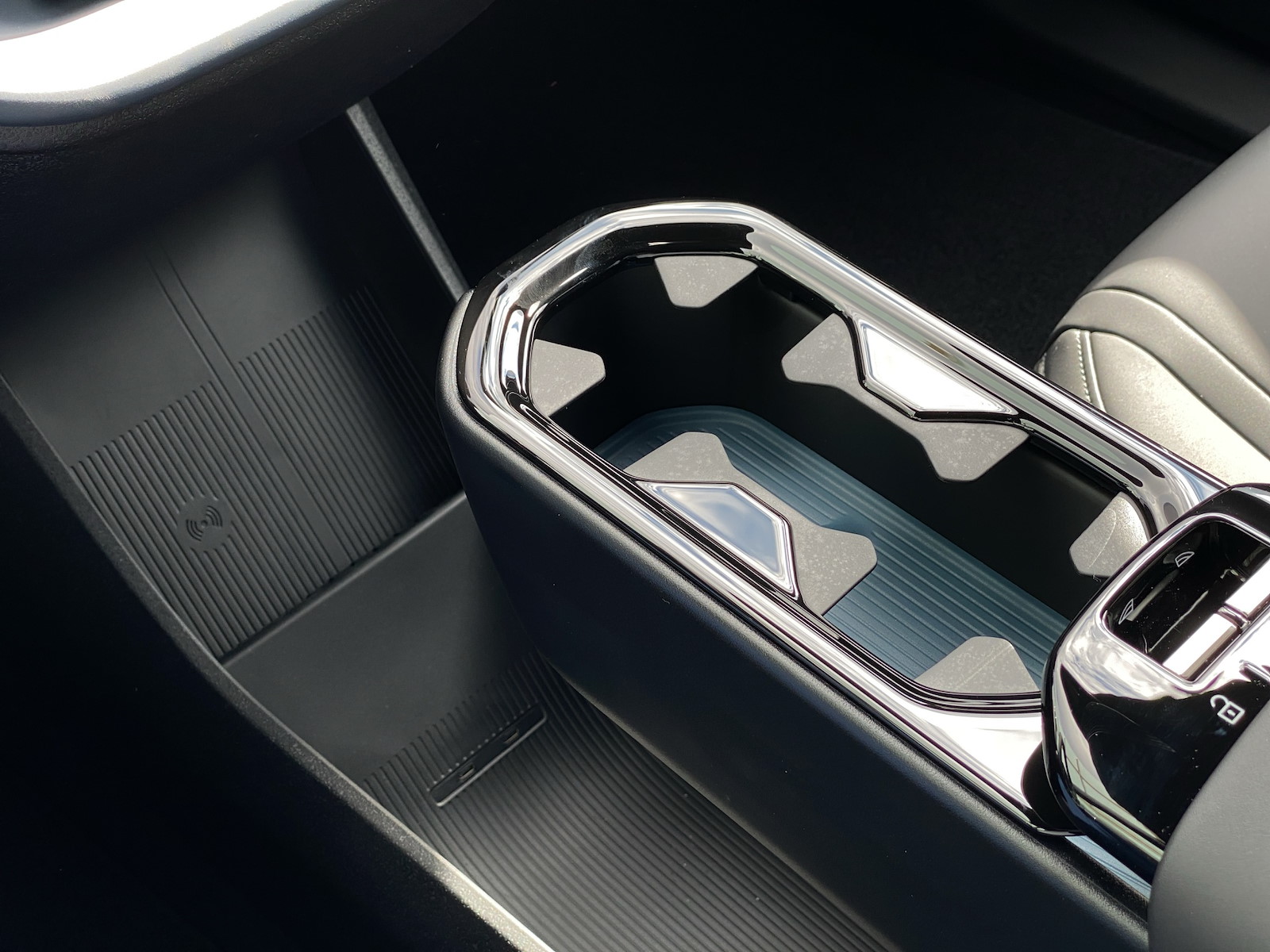 VOLVO EX 30 E60 Core XCITE-image-15