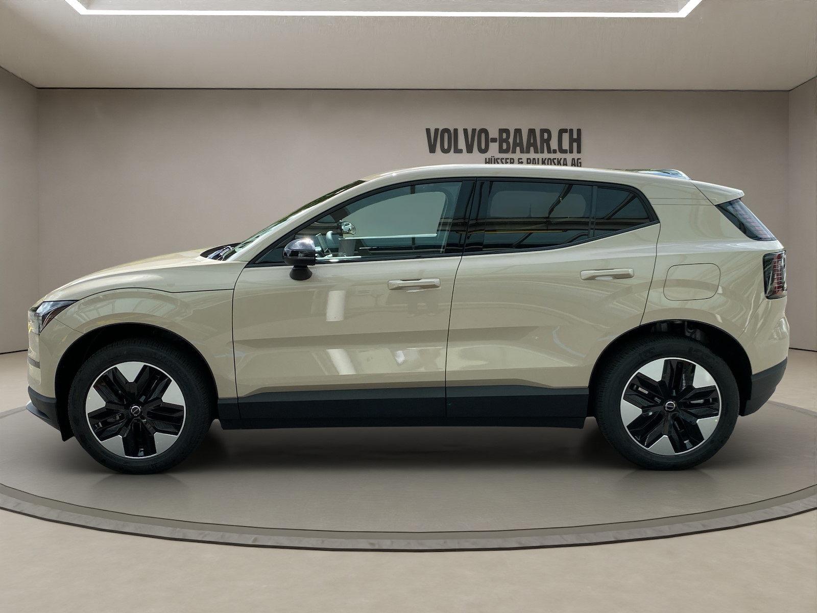 VOLVO EX 30 E60 Core XCITE-showroom-element-1