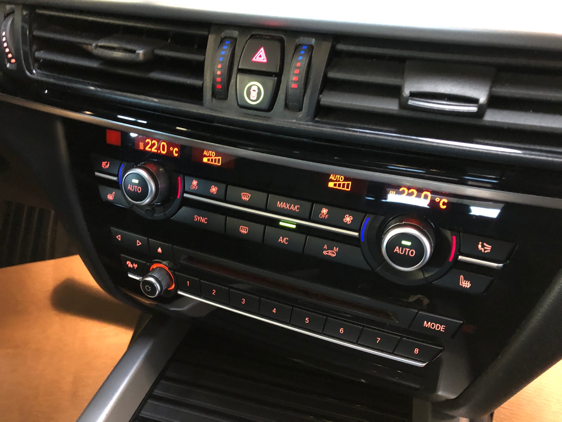 BMW X5 xDrive 25d Steptronic-image-14