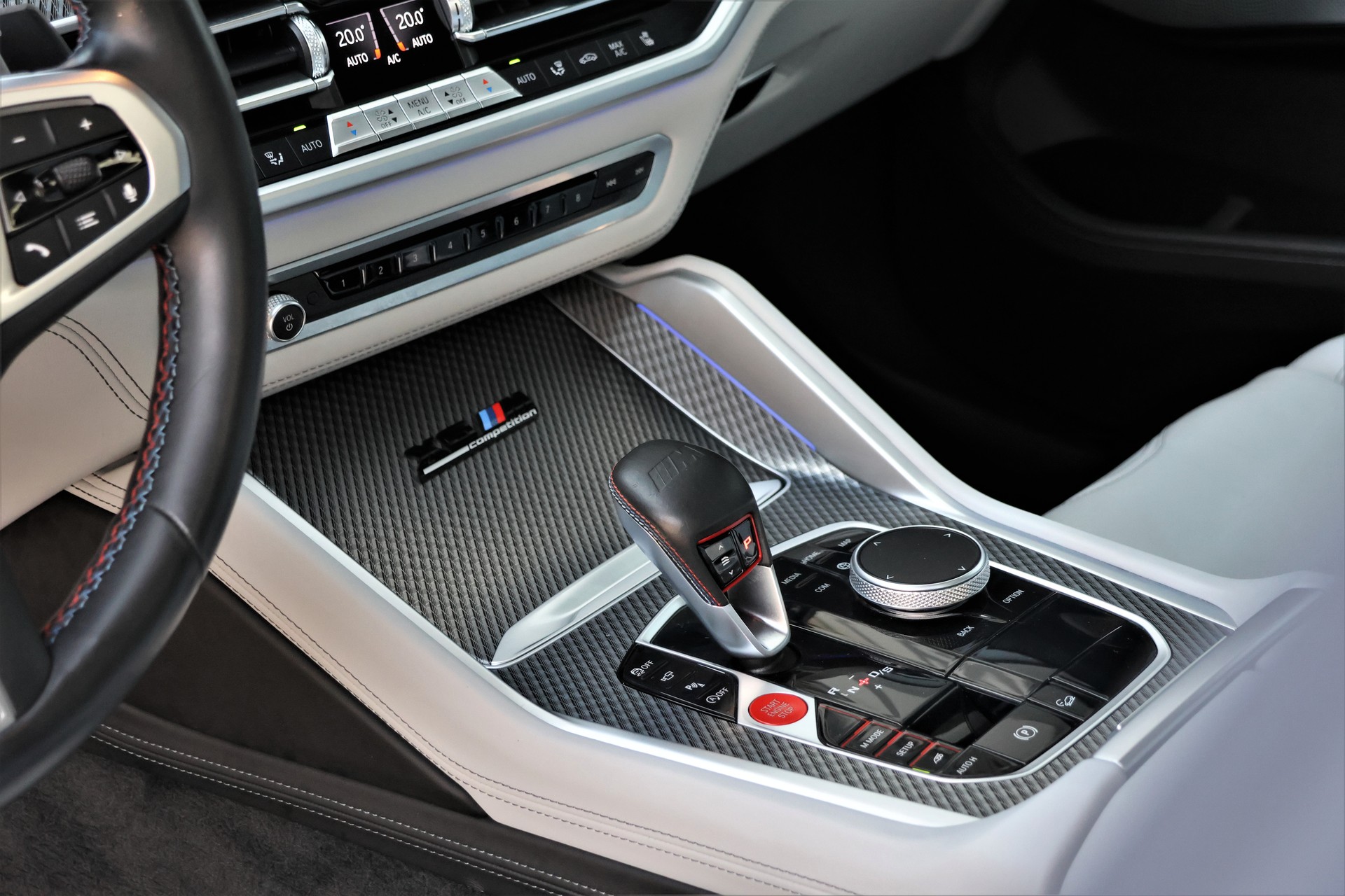 BMW X6M Steptronic M Competition (CH) "Tansanitblau"-image-12