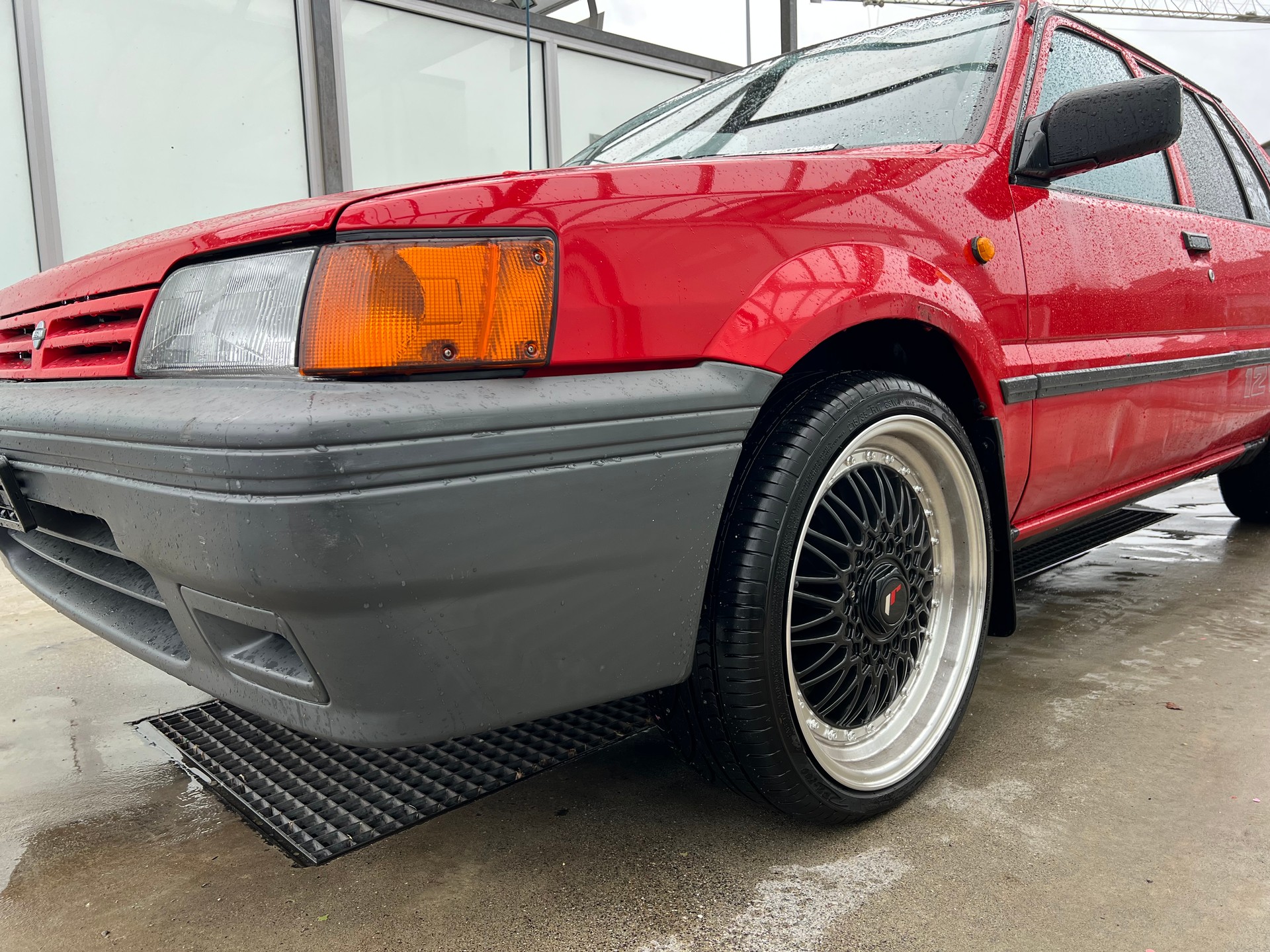 NISSAN Sunny 1.6 SLX 12V