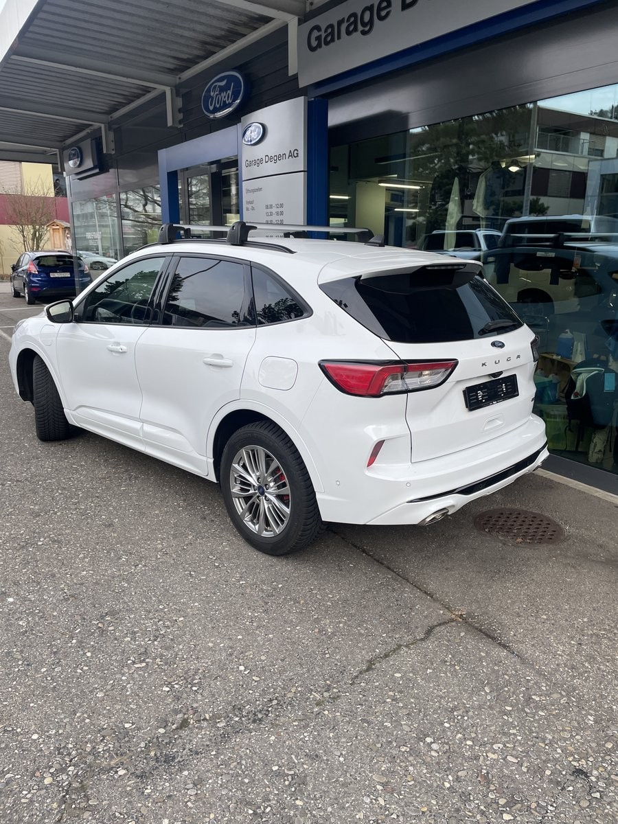 FORD Kuga 2.5 Plug-in Hybrid ST-Line X-showroom-element-1