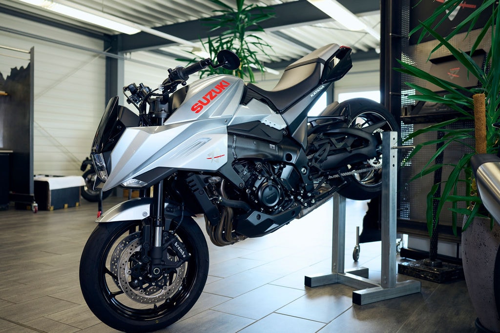 SUZUKI Katana-image-0