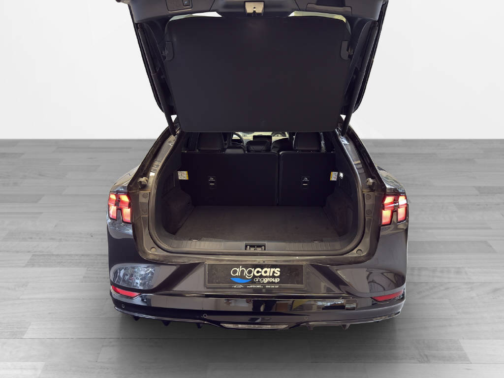 FORD Mustang Mach-E Extended GT AWD-image-8